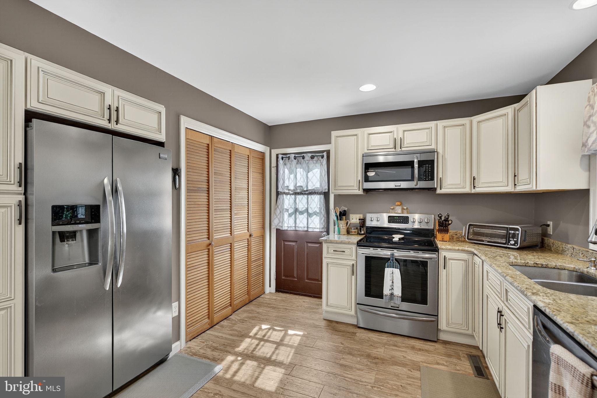 BEAR TREE COVE - Residential