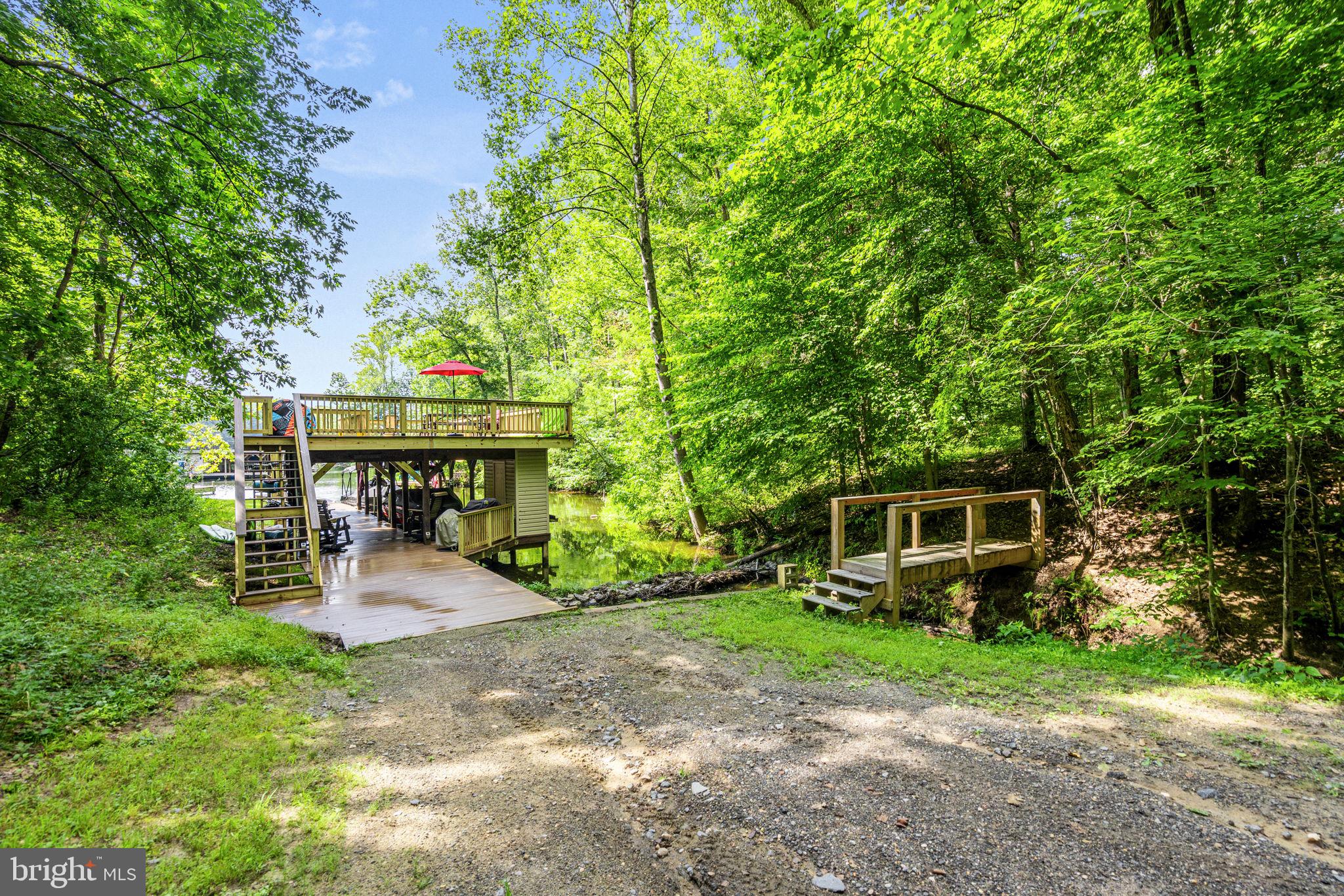 BEAR TREE COVE - Residential