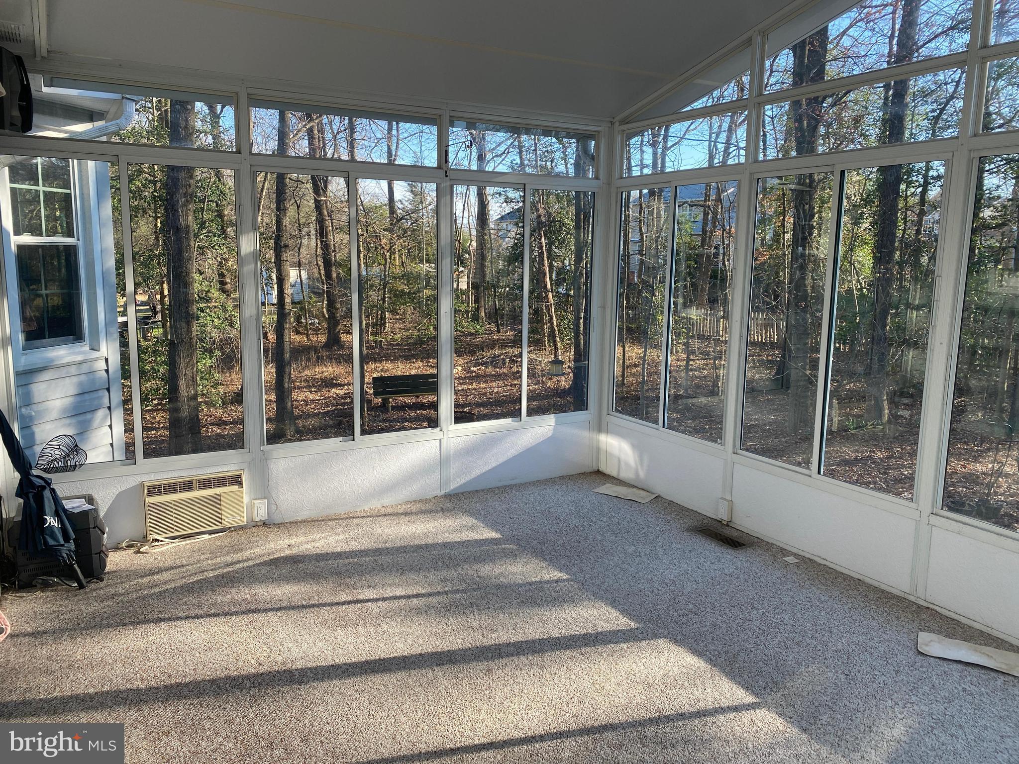 KINGSWOOD - Residential Lease