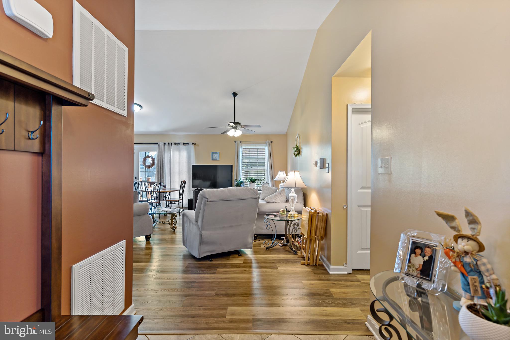 RED HILL - Residential