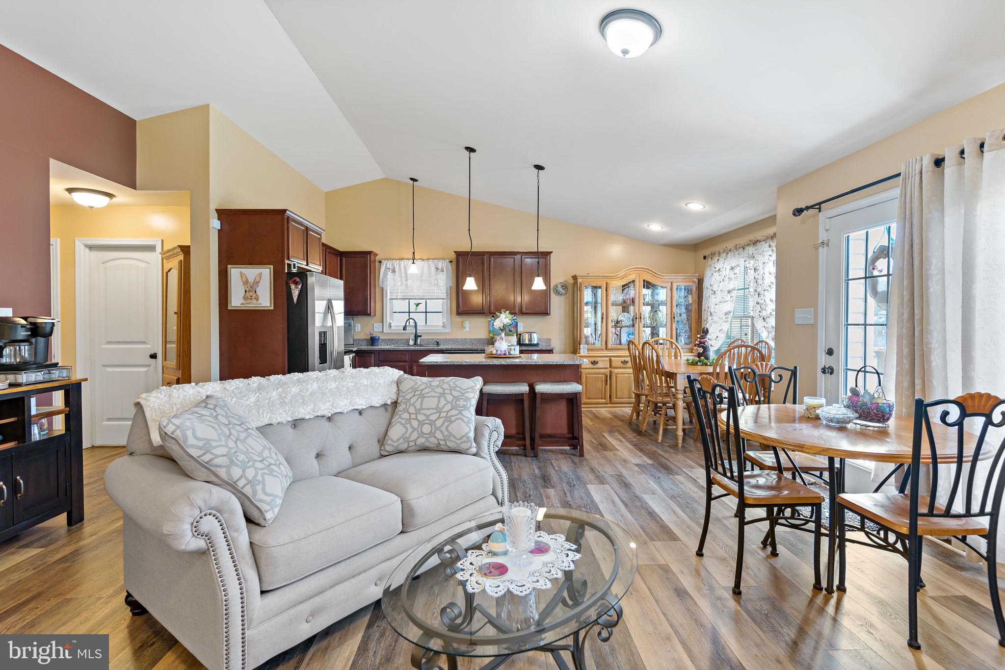 RED HILL - Residential