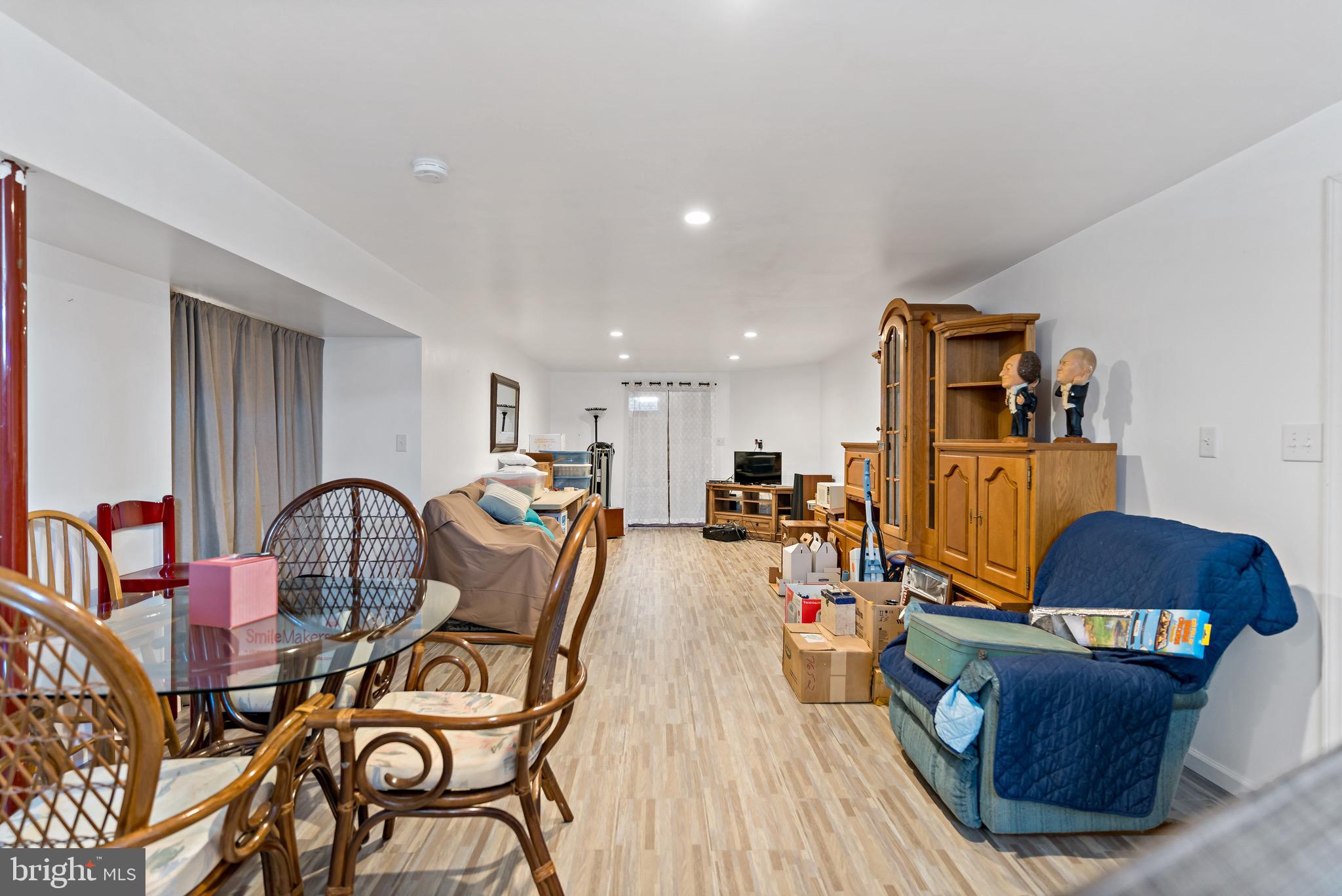 RED HILL - Residential