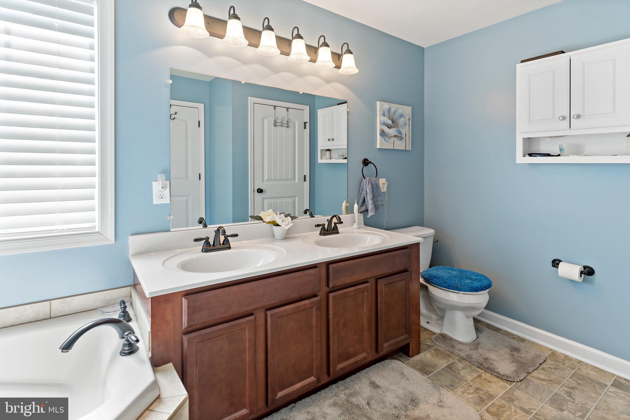 RED HILL - Residential