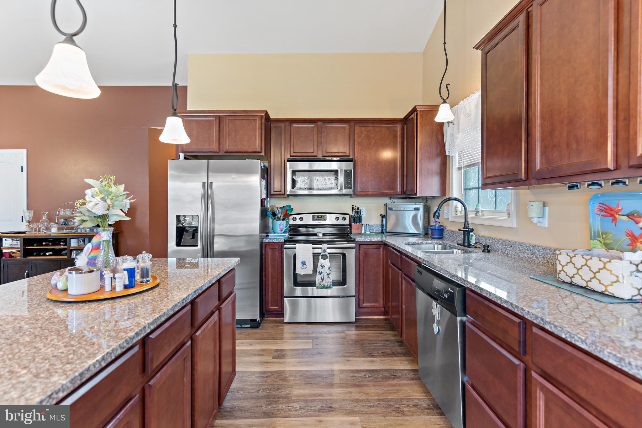 RED HILL - Residential