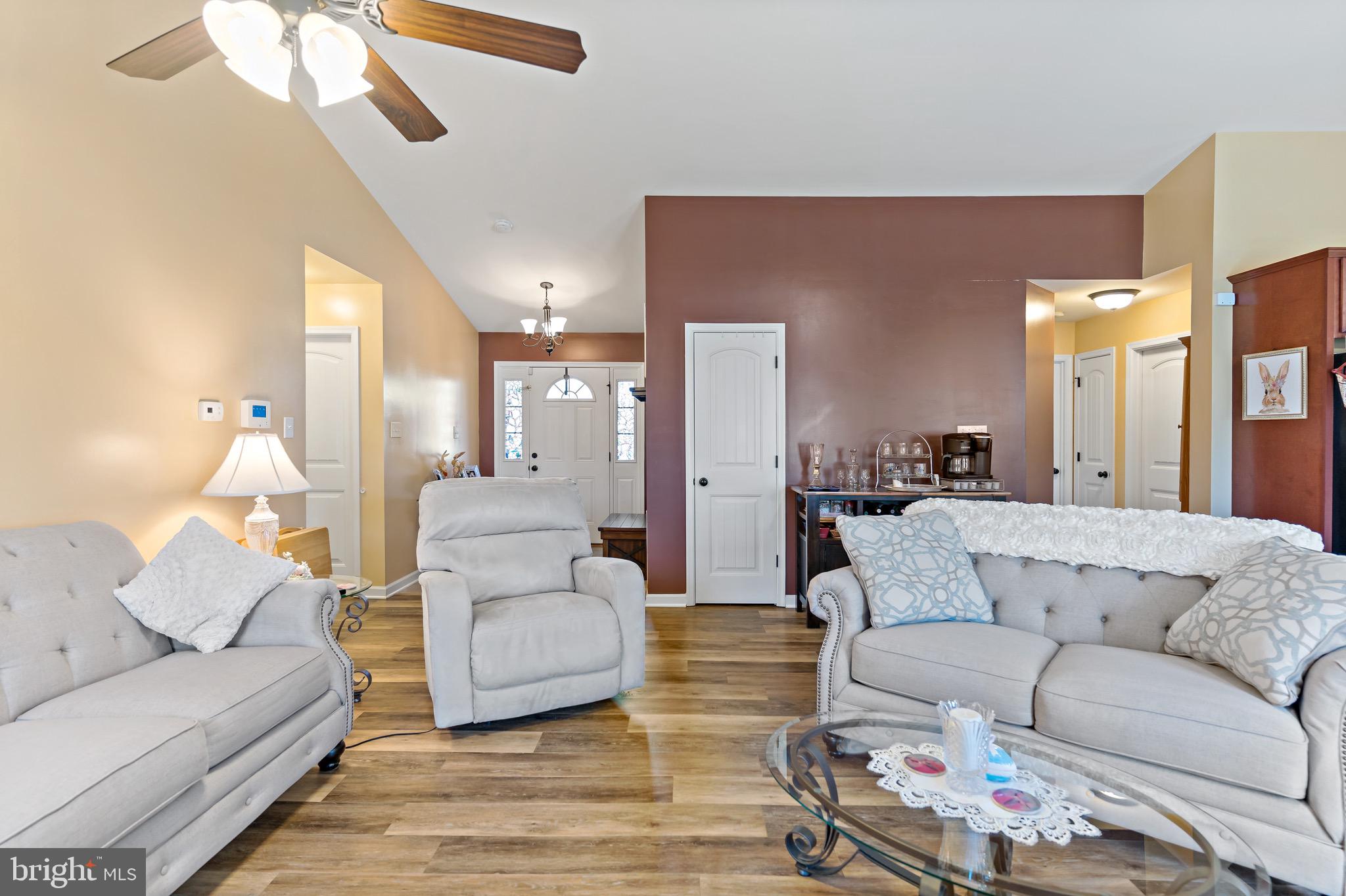 RED HILL - Residential