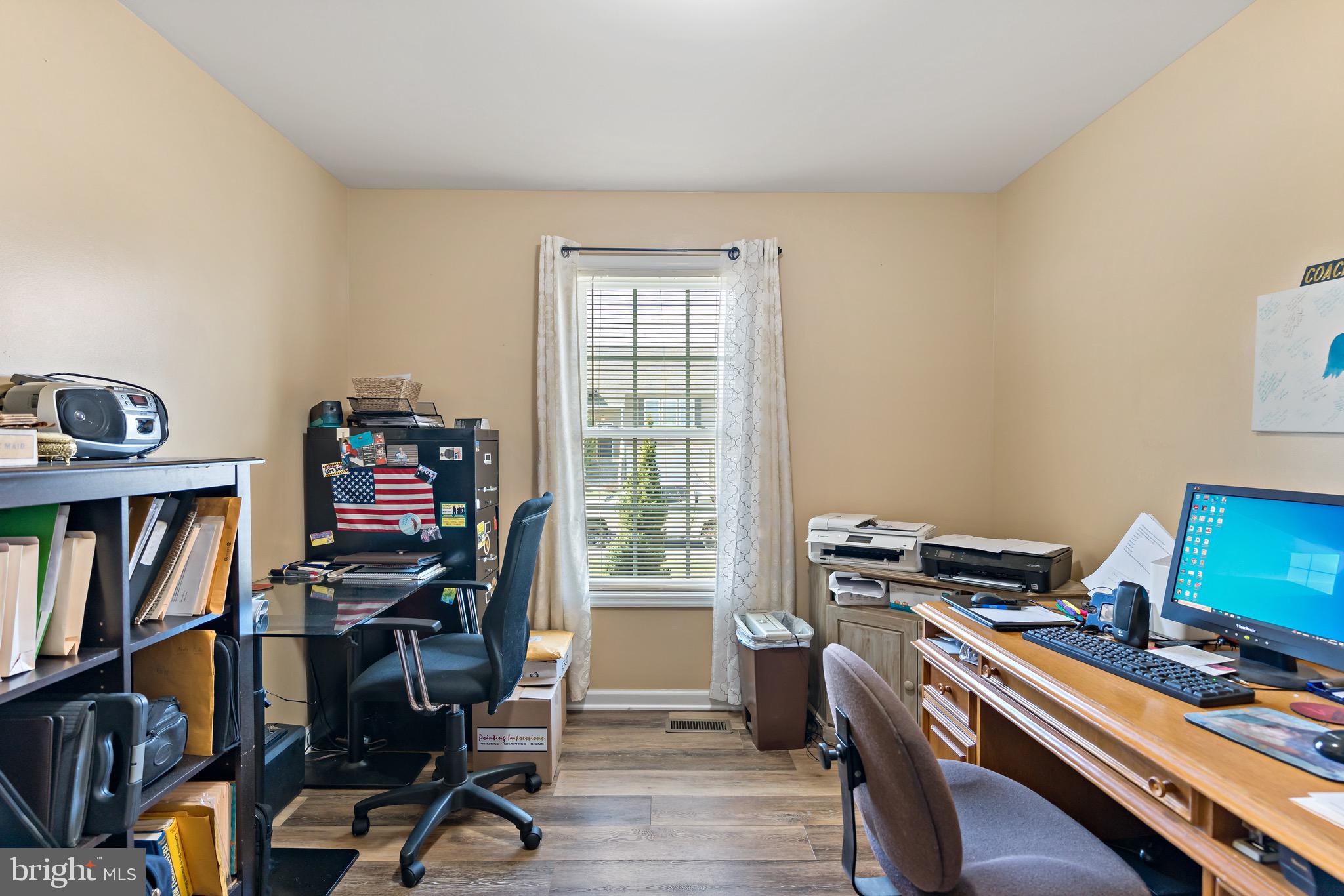 RED HILL - Residential