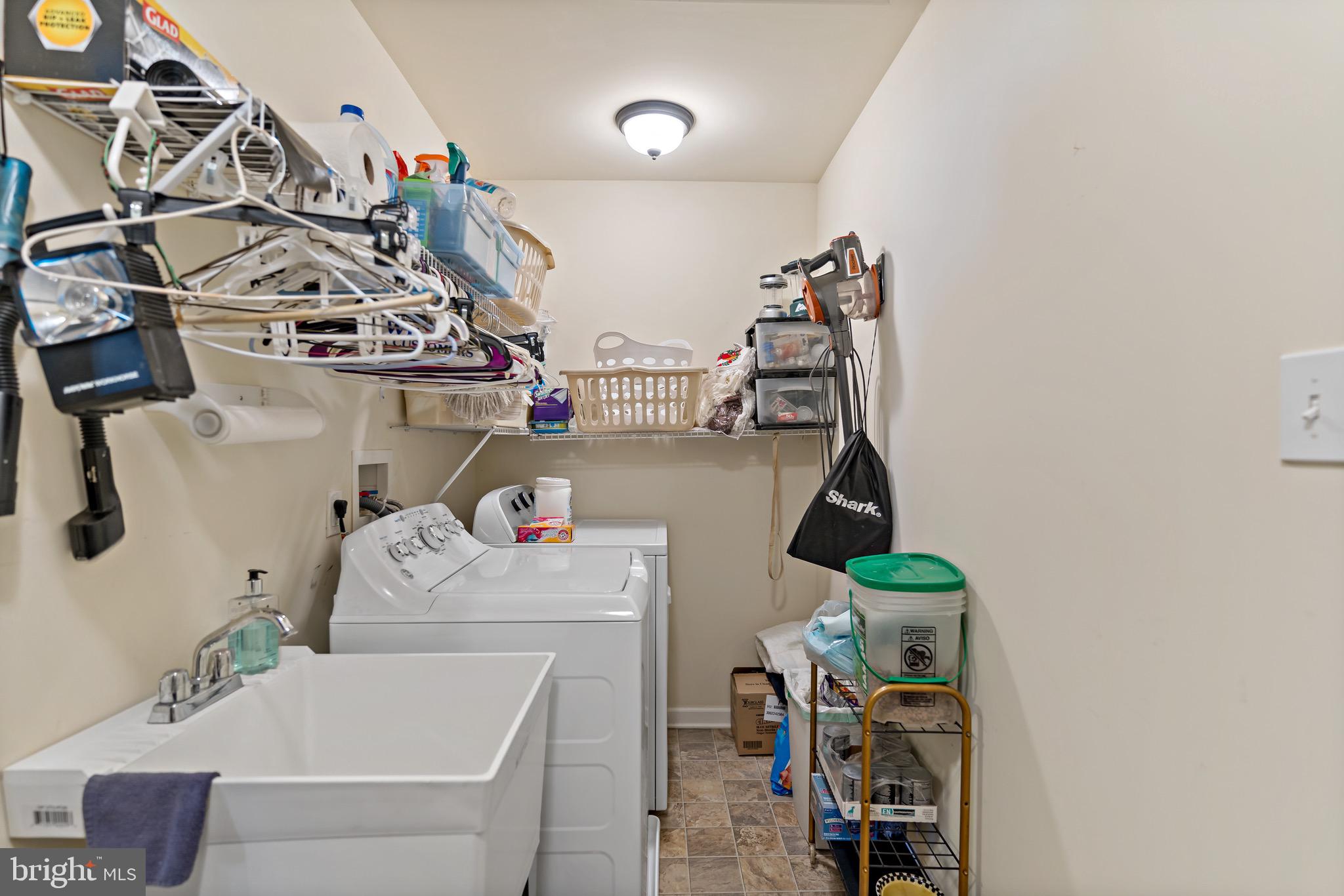 RED HILL - Residential