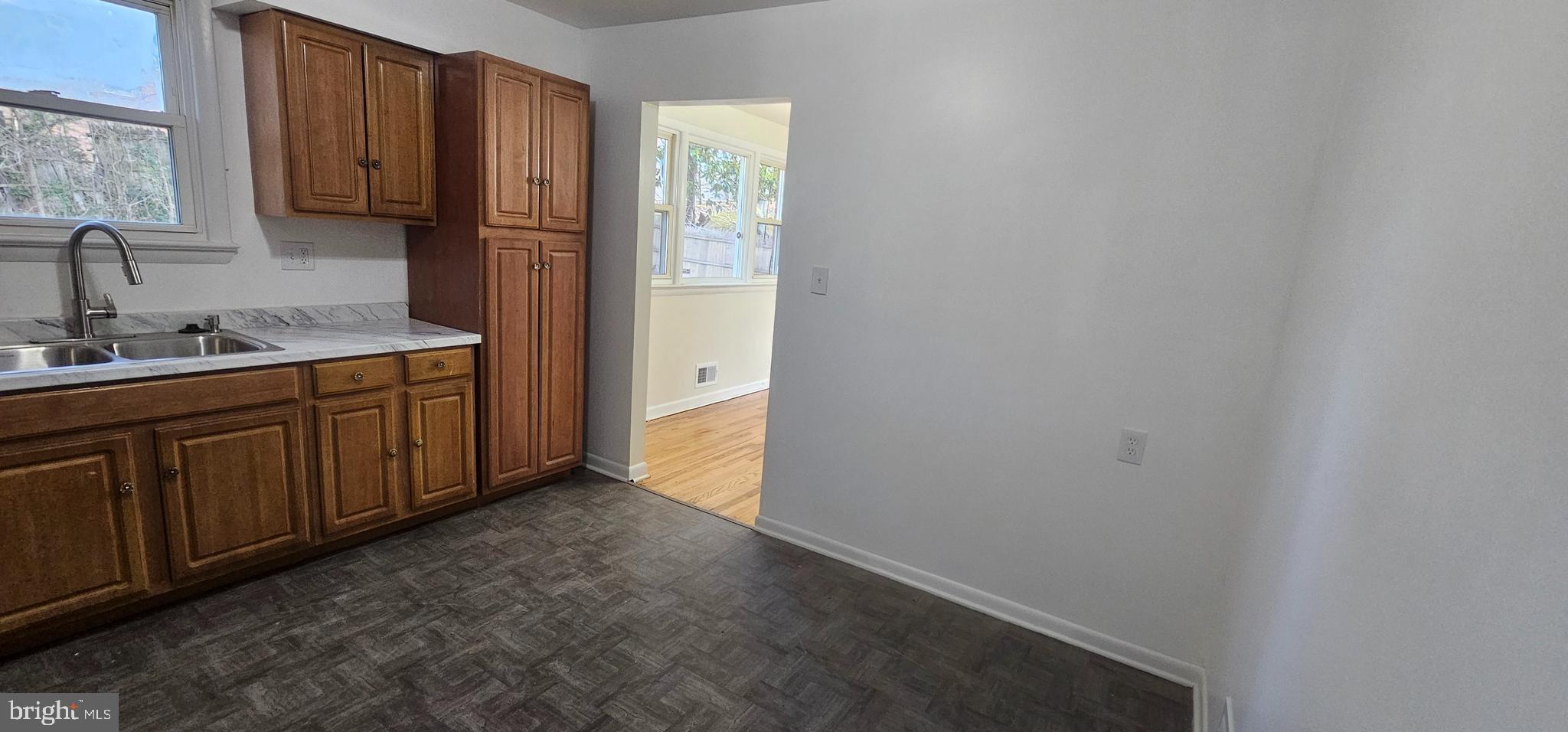 ALLENWOOD ACRES - Residential Lease