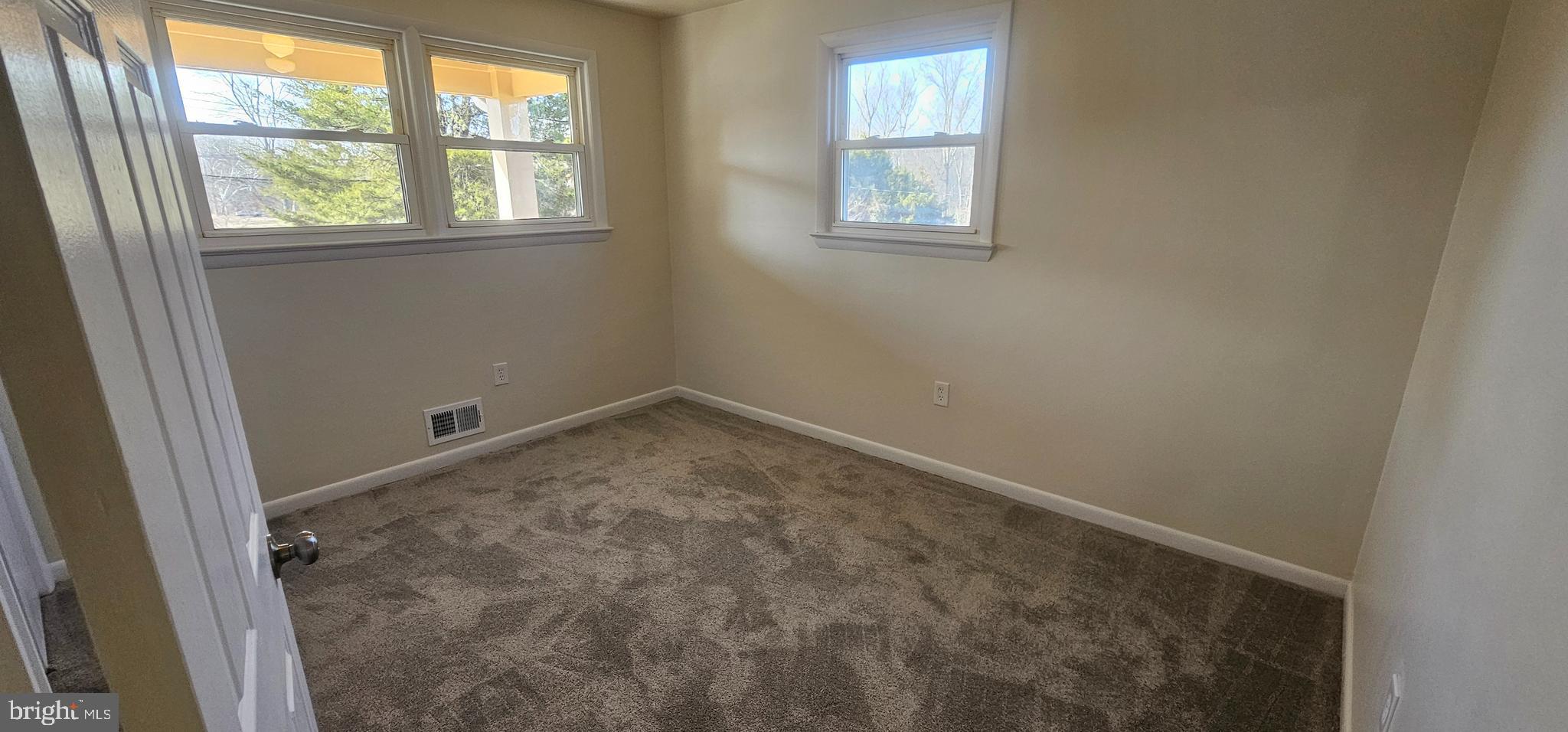 ALLENWOOD ACRES - Residential Lease