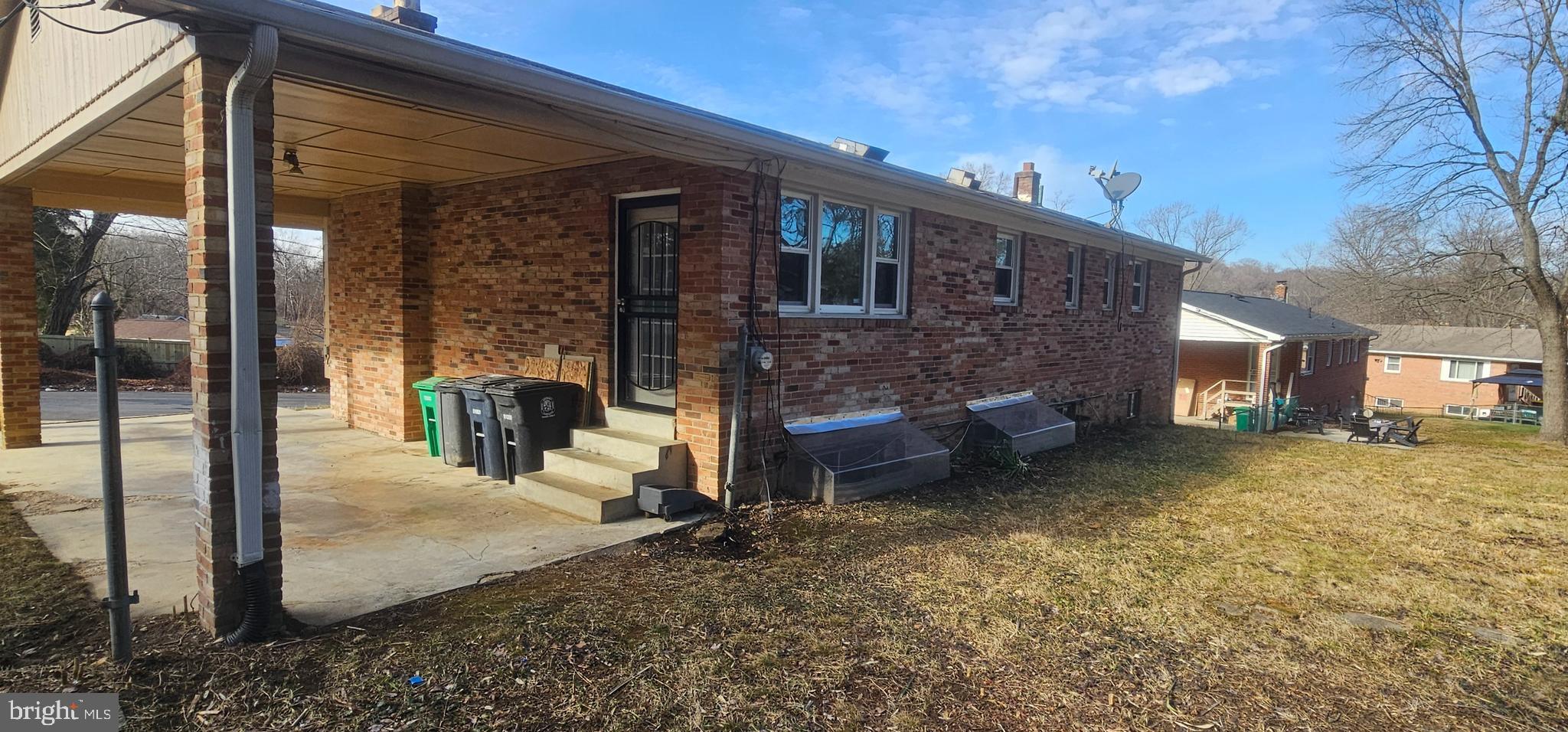 ALLENWOOD ACRES - Residential Lease