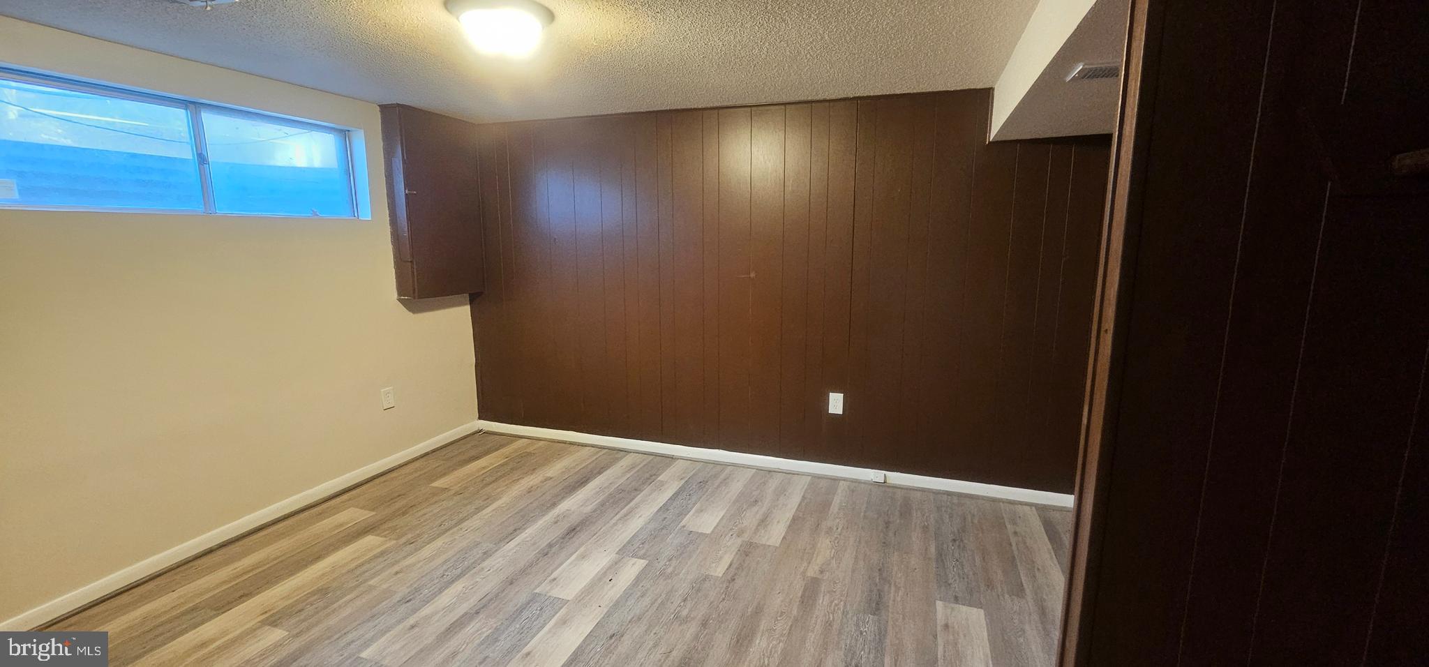 ALLENWOOD ACRES - Residential Lease