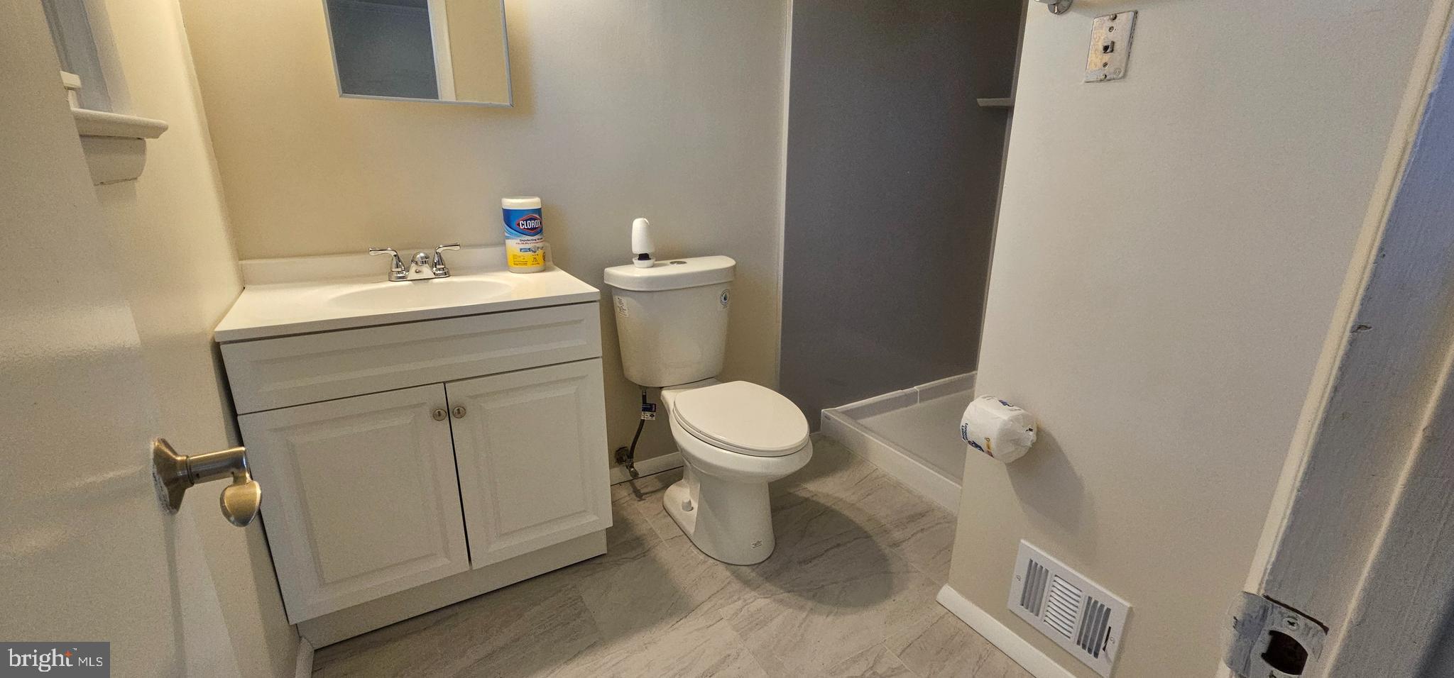 ALLENWOOD ACRES - Residential Lease