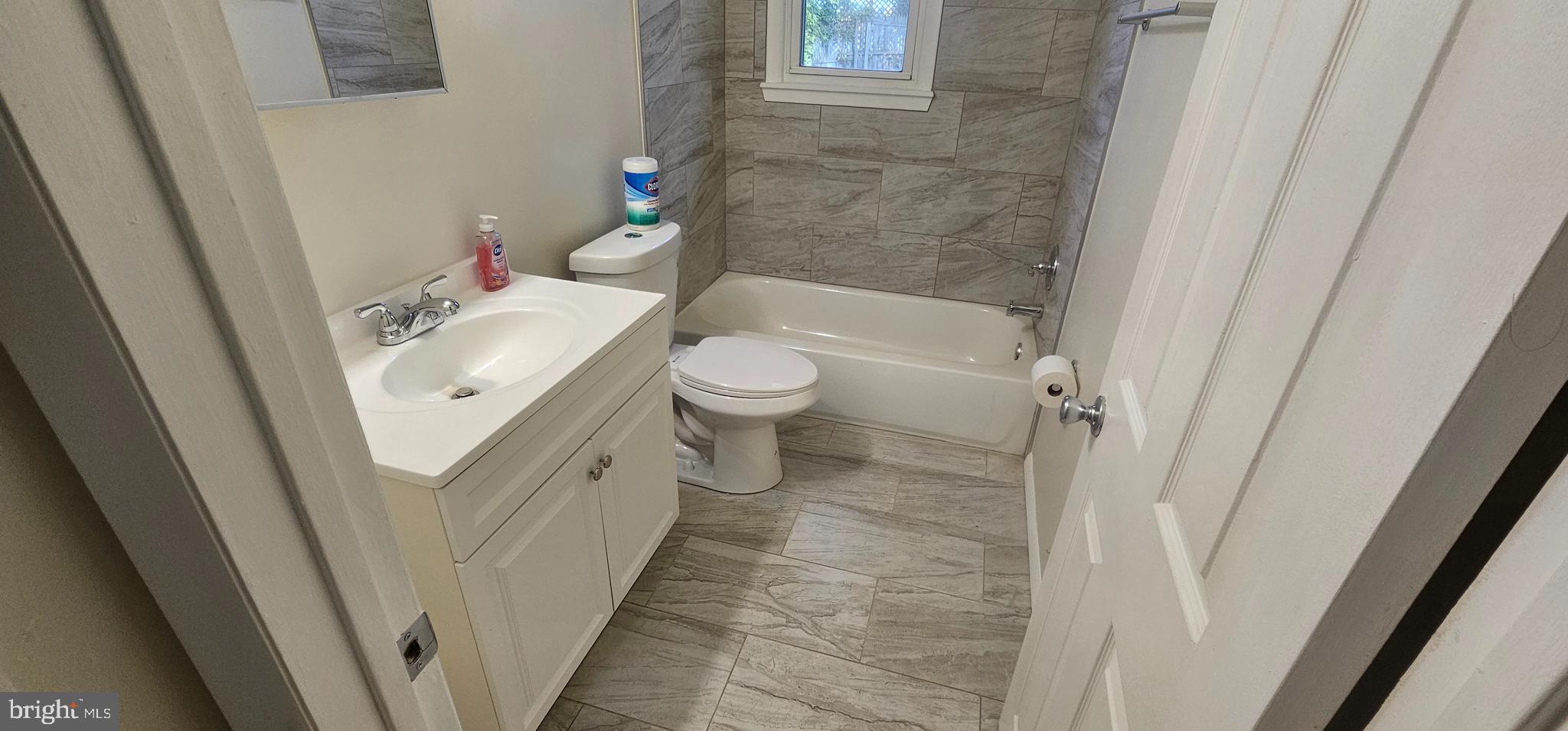 ALLENWOOD ACRES - Residential Lease