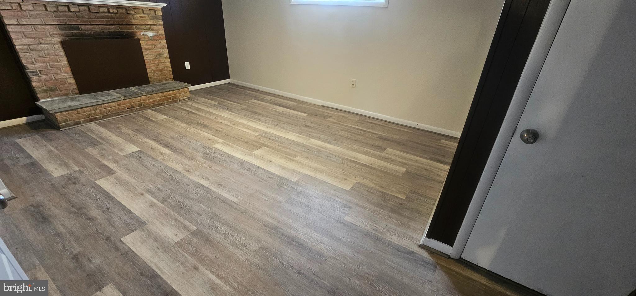 ALLENWOOD ACRES - Residential Lease