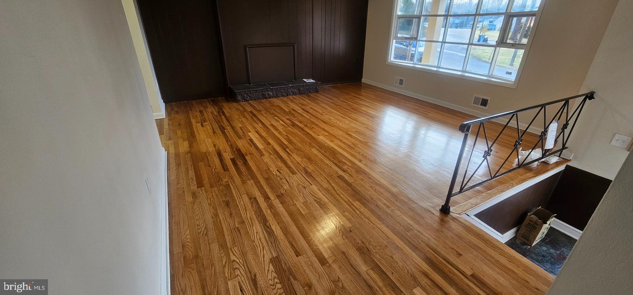 ALLENWOOD ACRES - Residential Lease