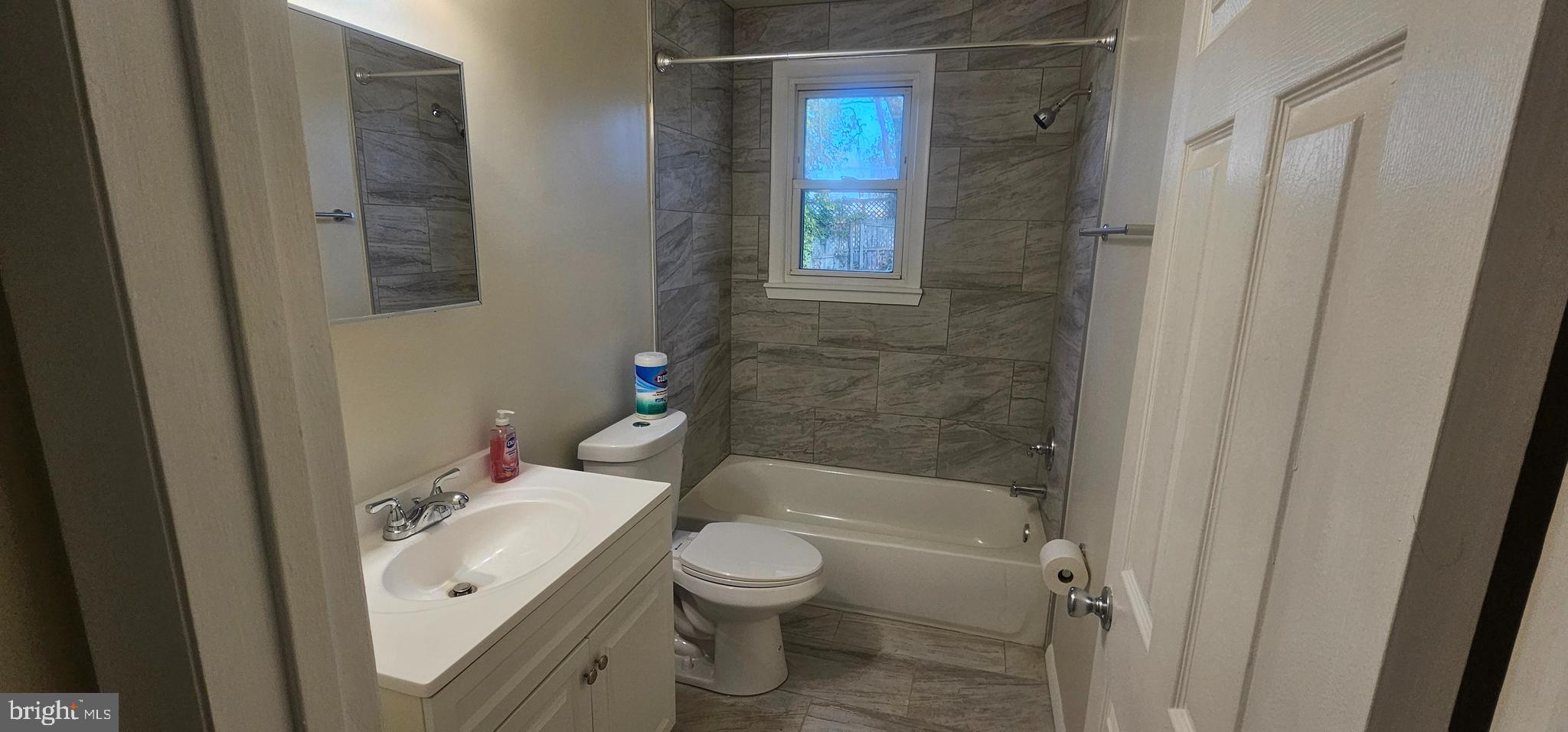 ALLENWOOD ACRES - Residential Lease