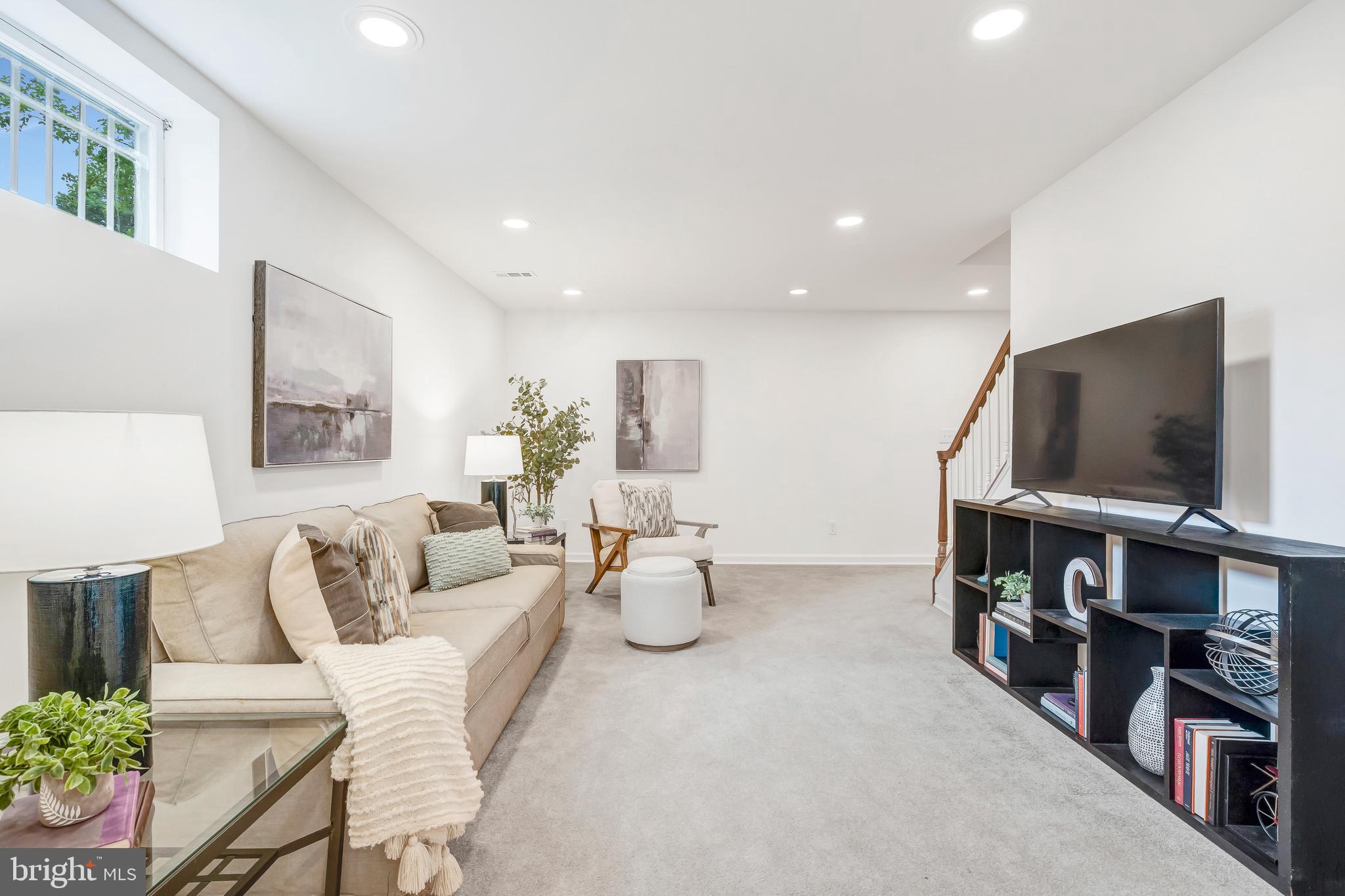 BARRINGTON - Residential