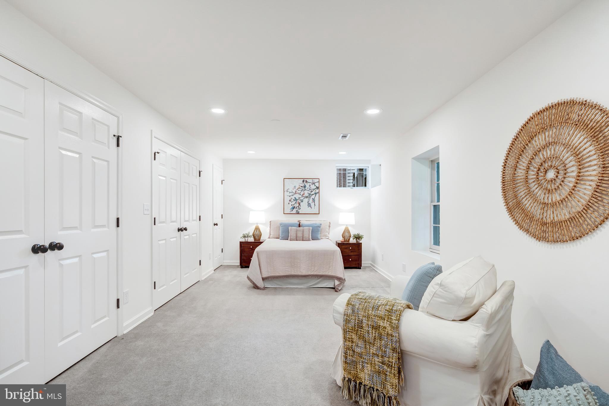 BARRINGTON - Residential