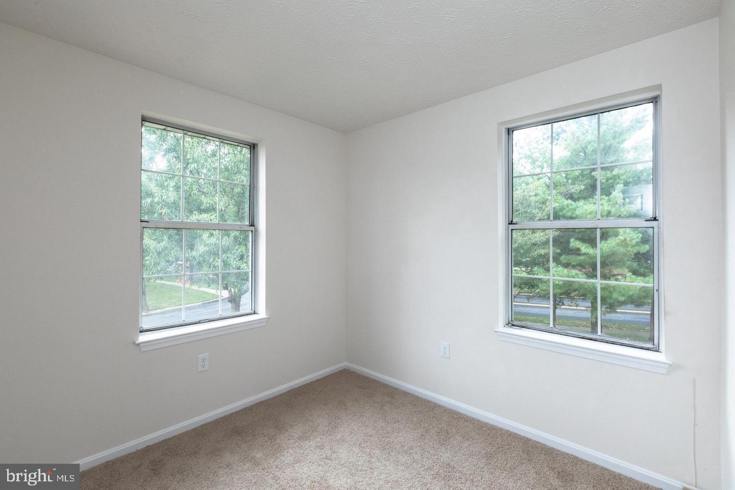 ST CHARLES SUB - HAMPSHIRE - Residential