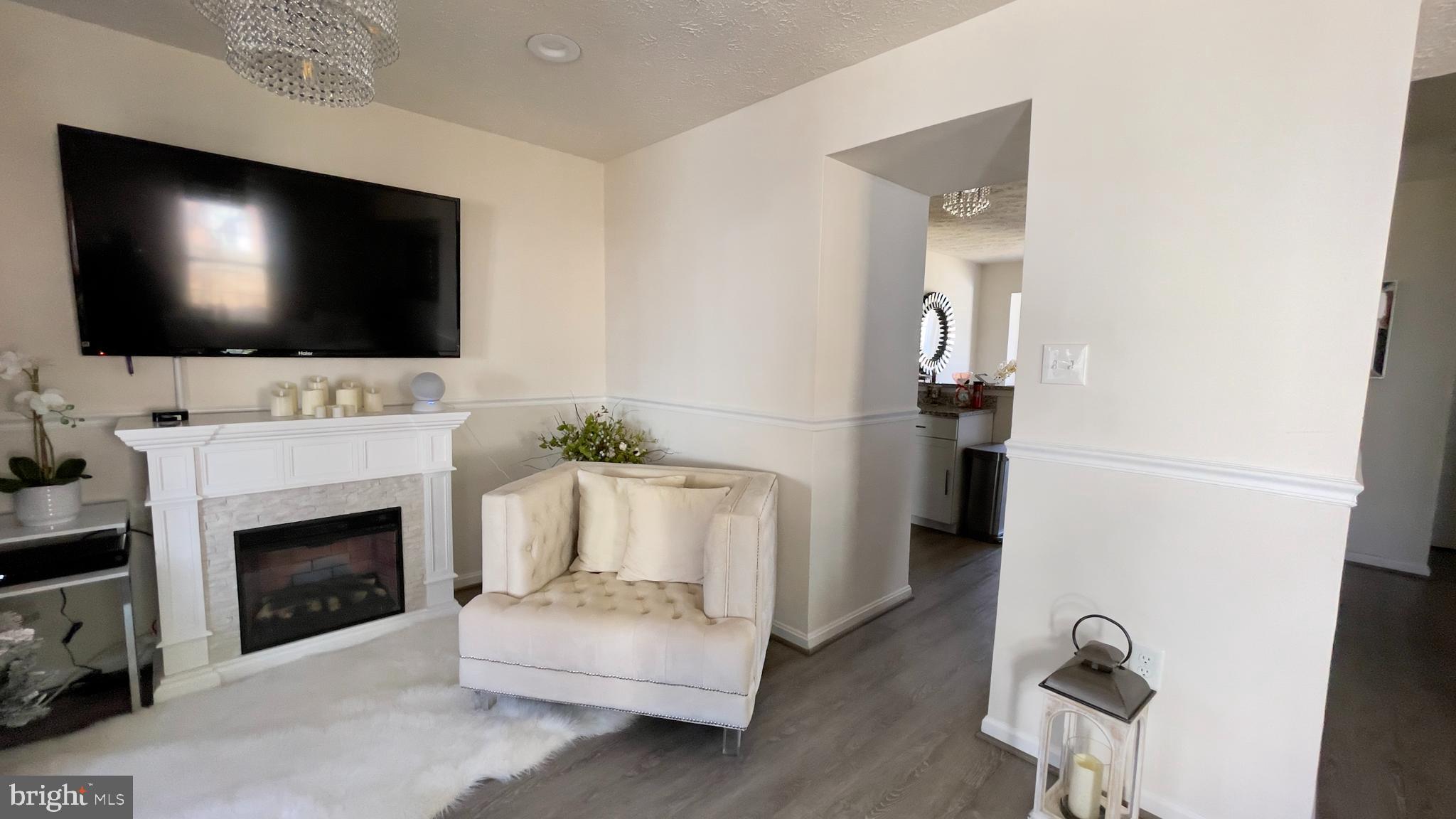 ST CHARLES SUB - HAMPSHIRE - Residential