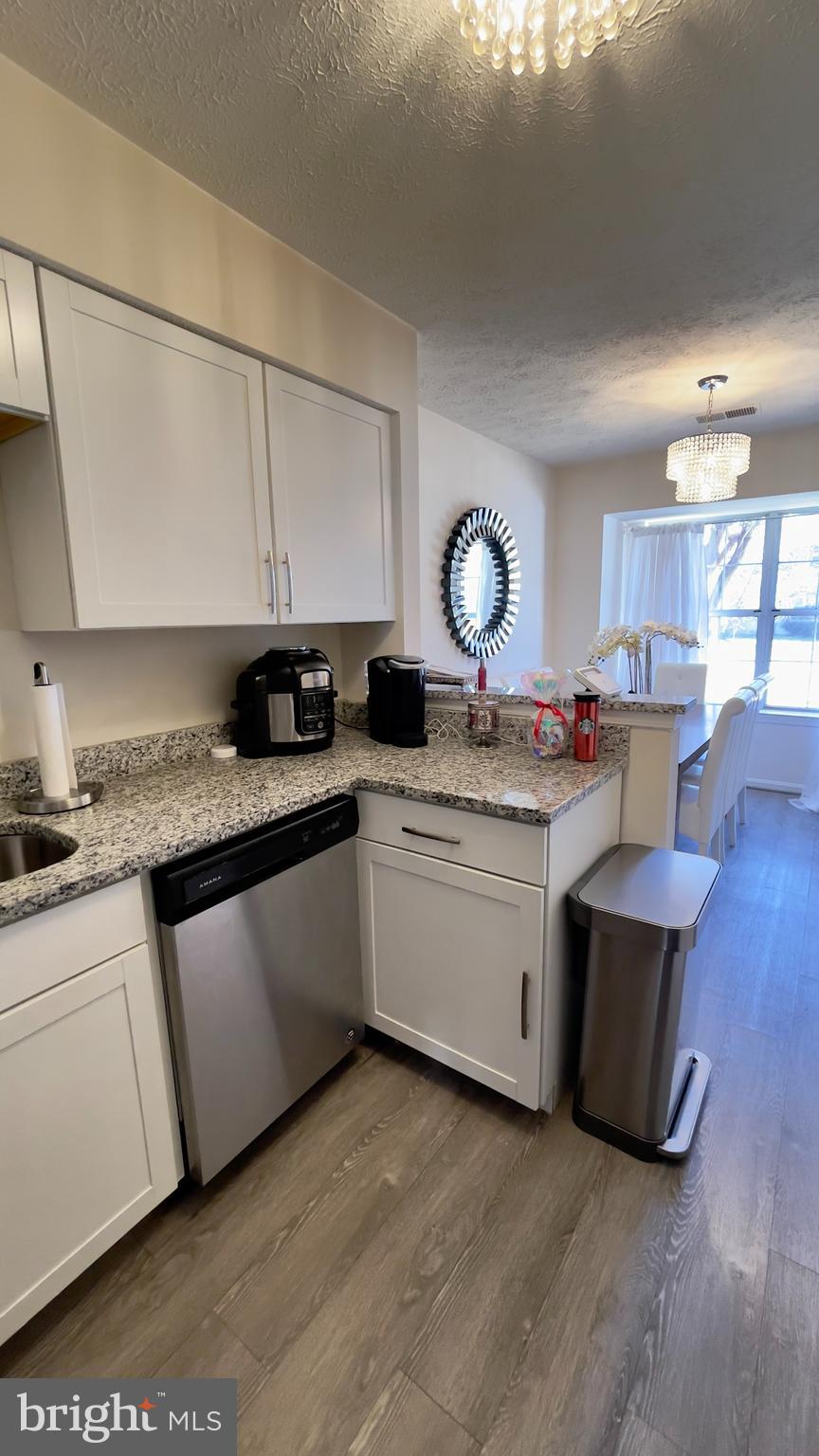 ST CHARLES SUB - HAMPSHIRE - Residential