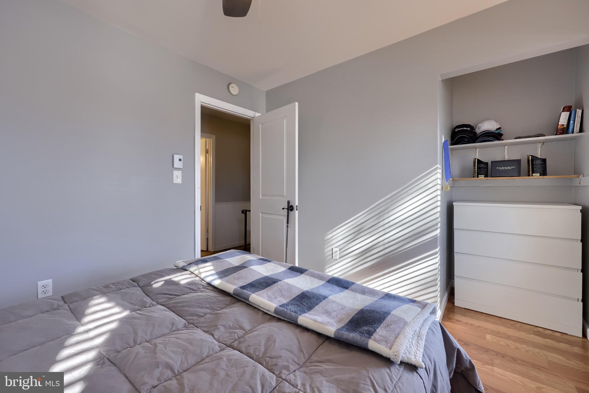 VILLAGE PARK - Residential