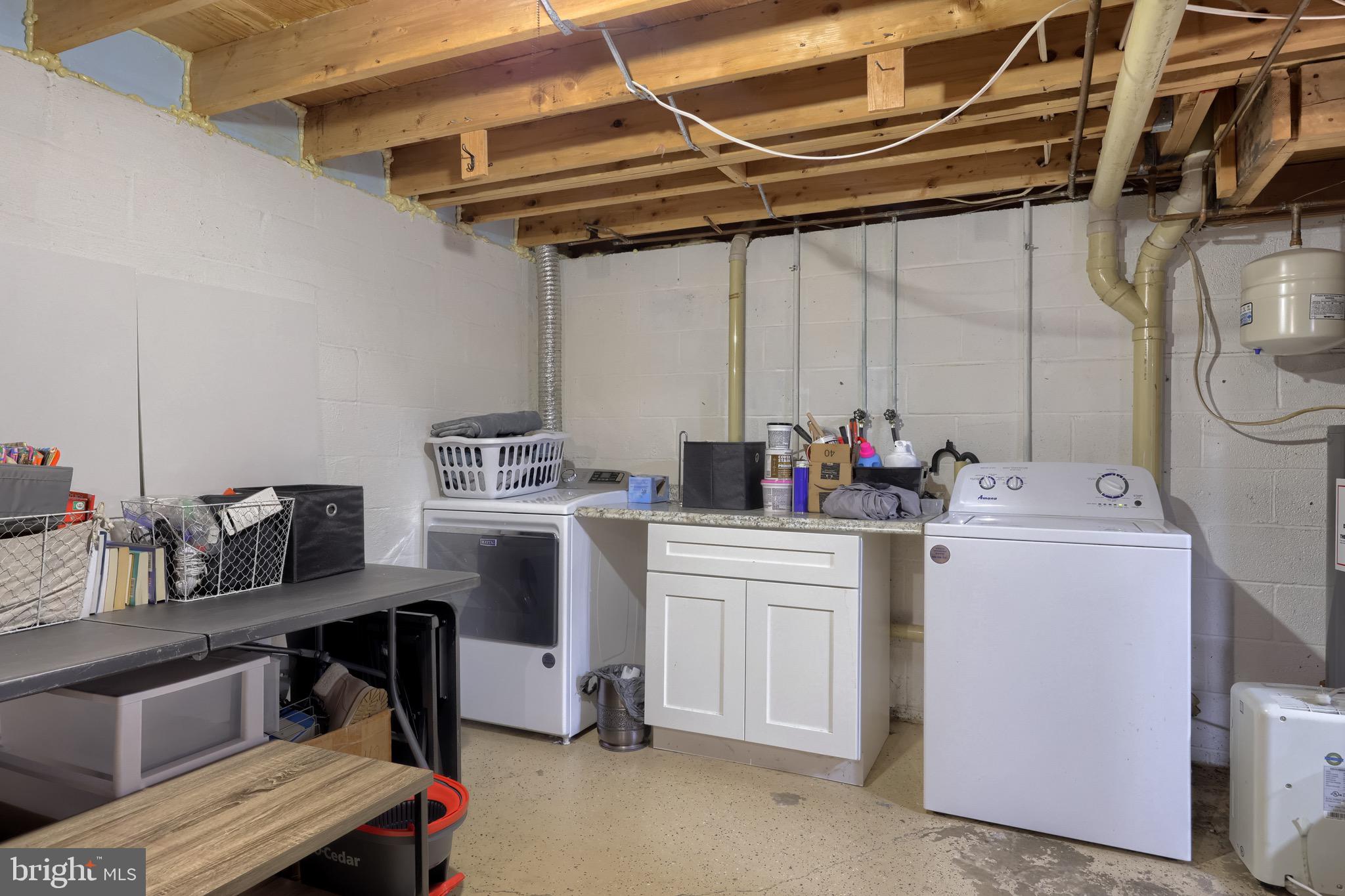 VILLAGE PARK - Residential