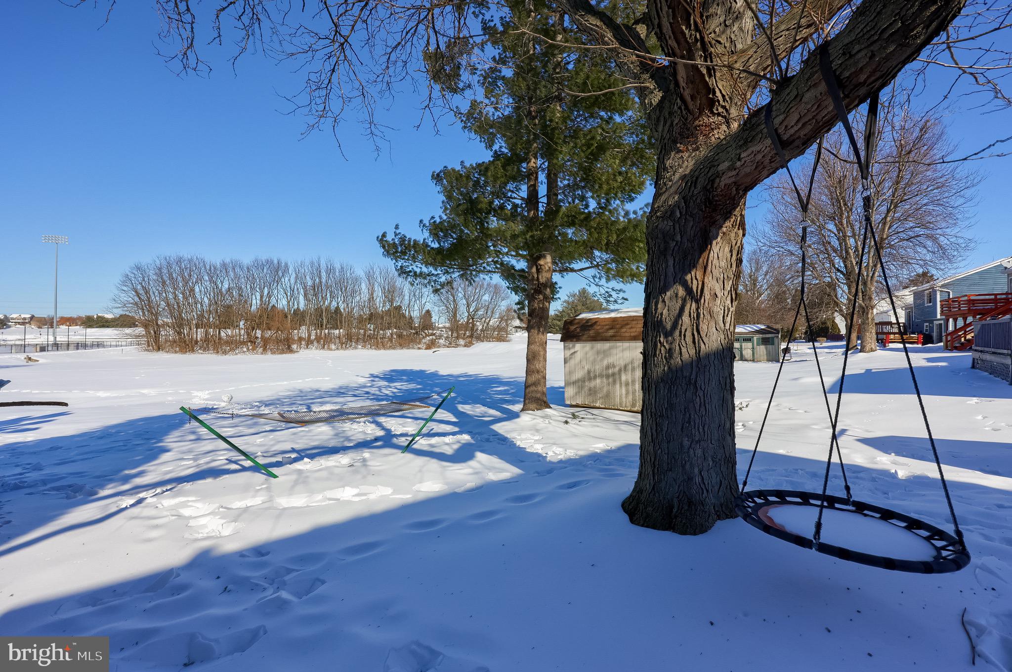 VILLAGE PARK - Residential