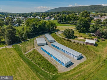 201 WALNUT STREET MIDDLEBURG PA 17842