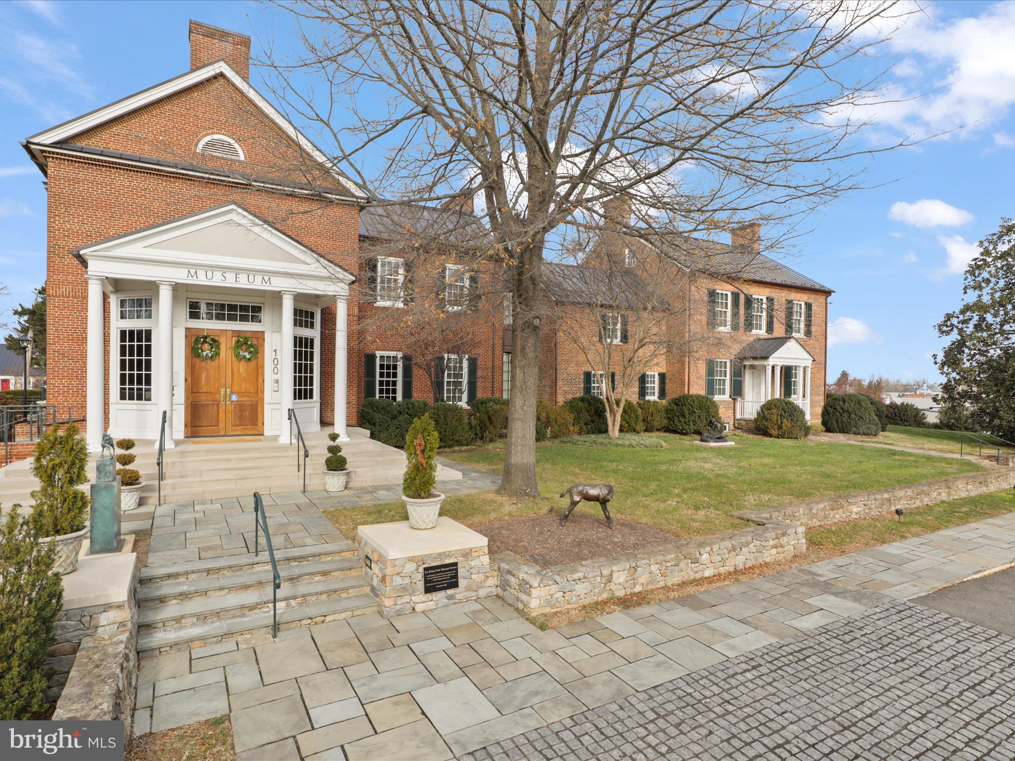 RIDGEVIEW - Residential