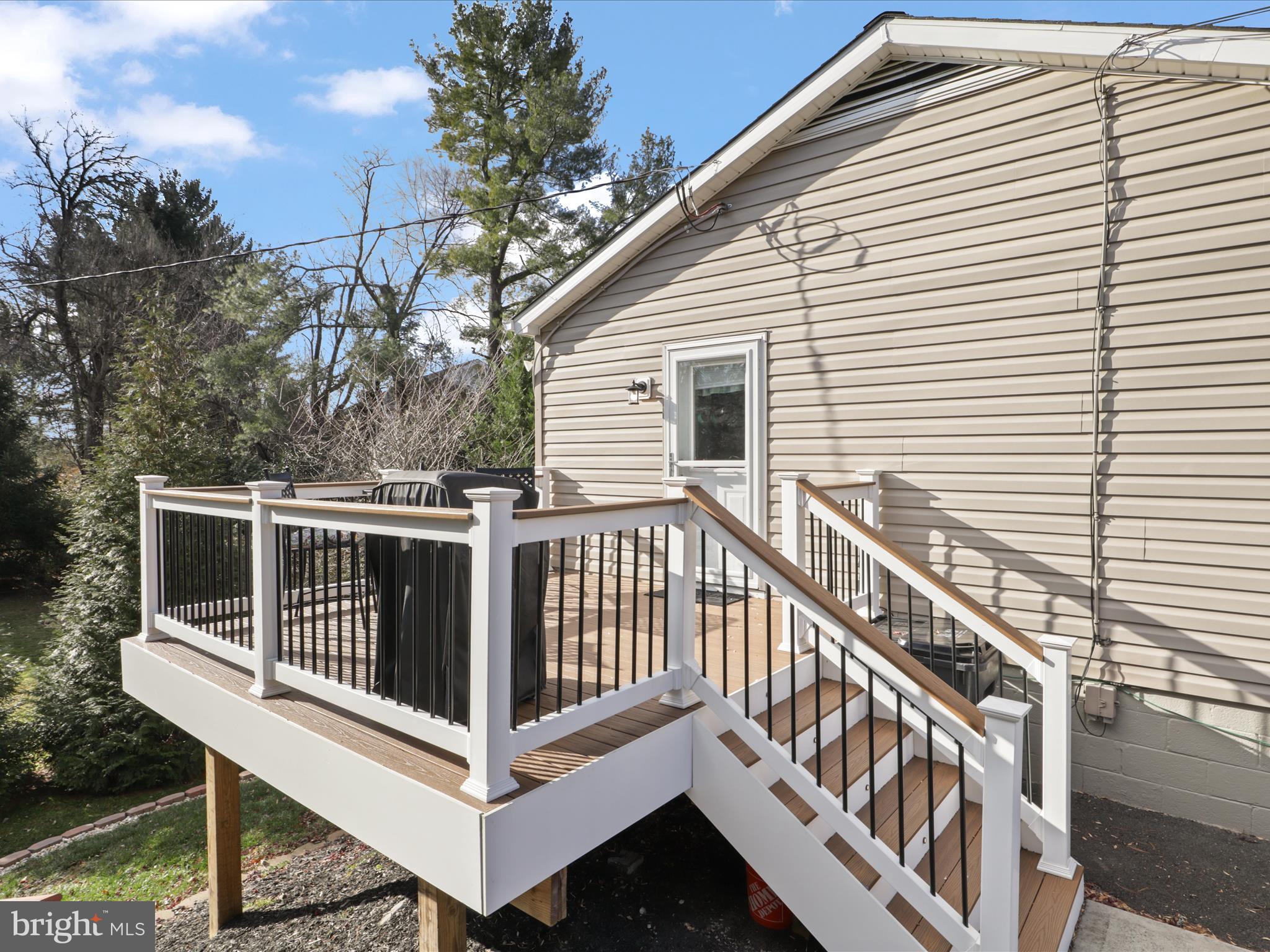 RIDGEVIEW - Residential