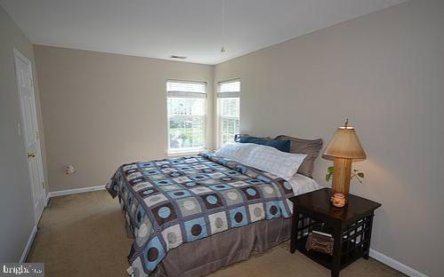 AUTUMN VIEW - Residential Lease