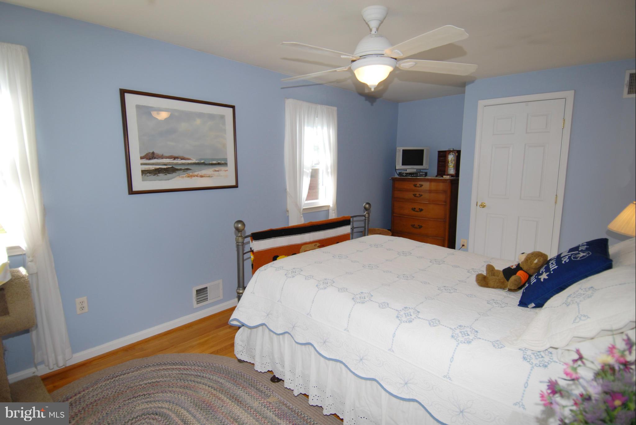 GREENWICH HILL - Residential