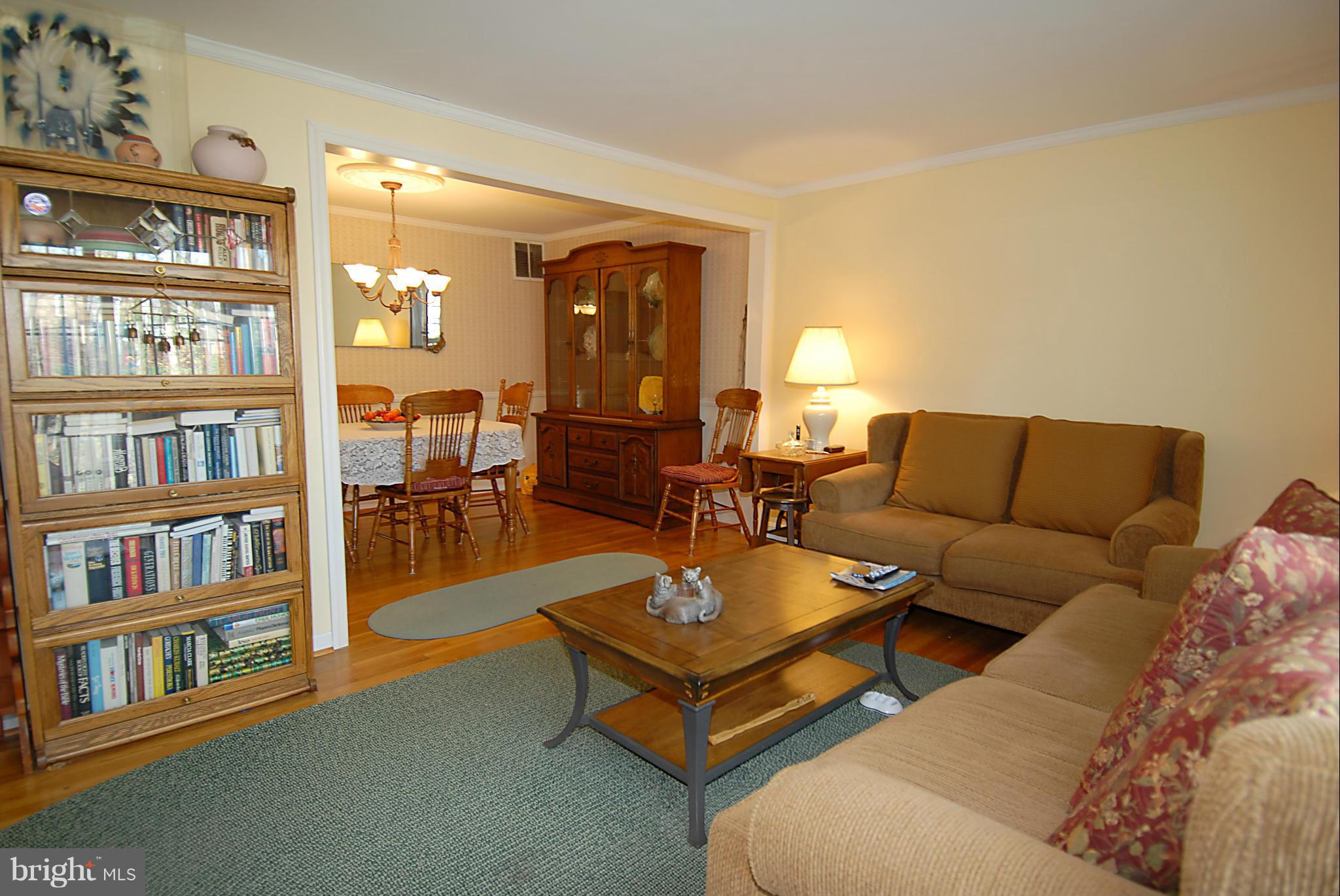 GREENWICH HILL - Residential