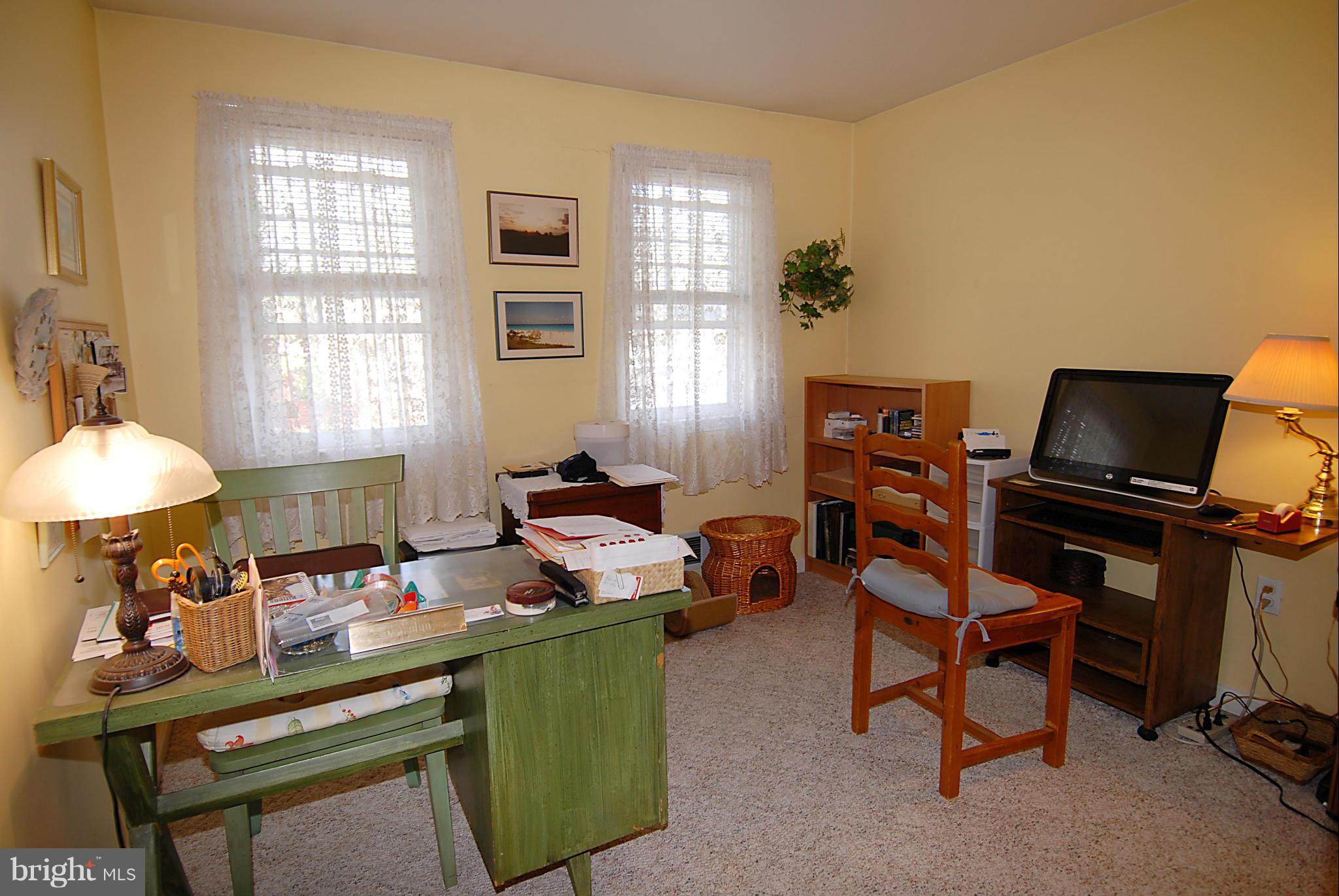 GREENWICH HILL - Residential