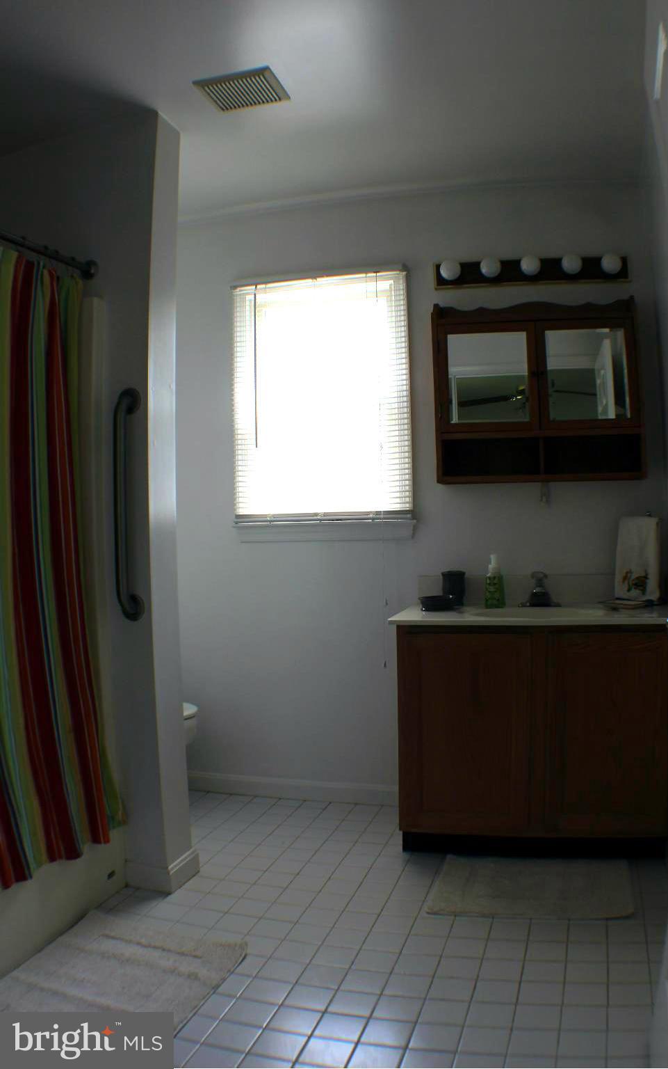 QUEENSTOWN VILLAGE - Residential