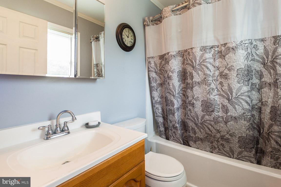 GOLDEN HILL ESTS - Residential