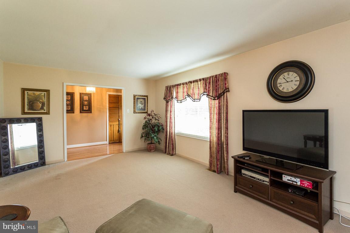 GOLDEN HILL ESTS - Residential