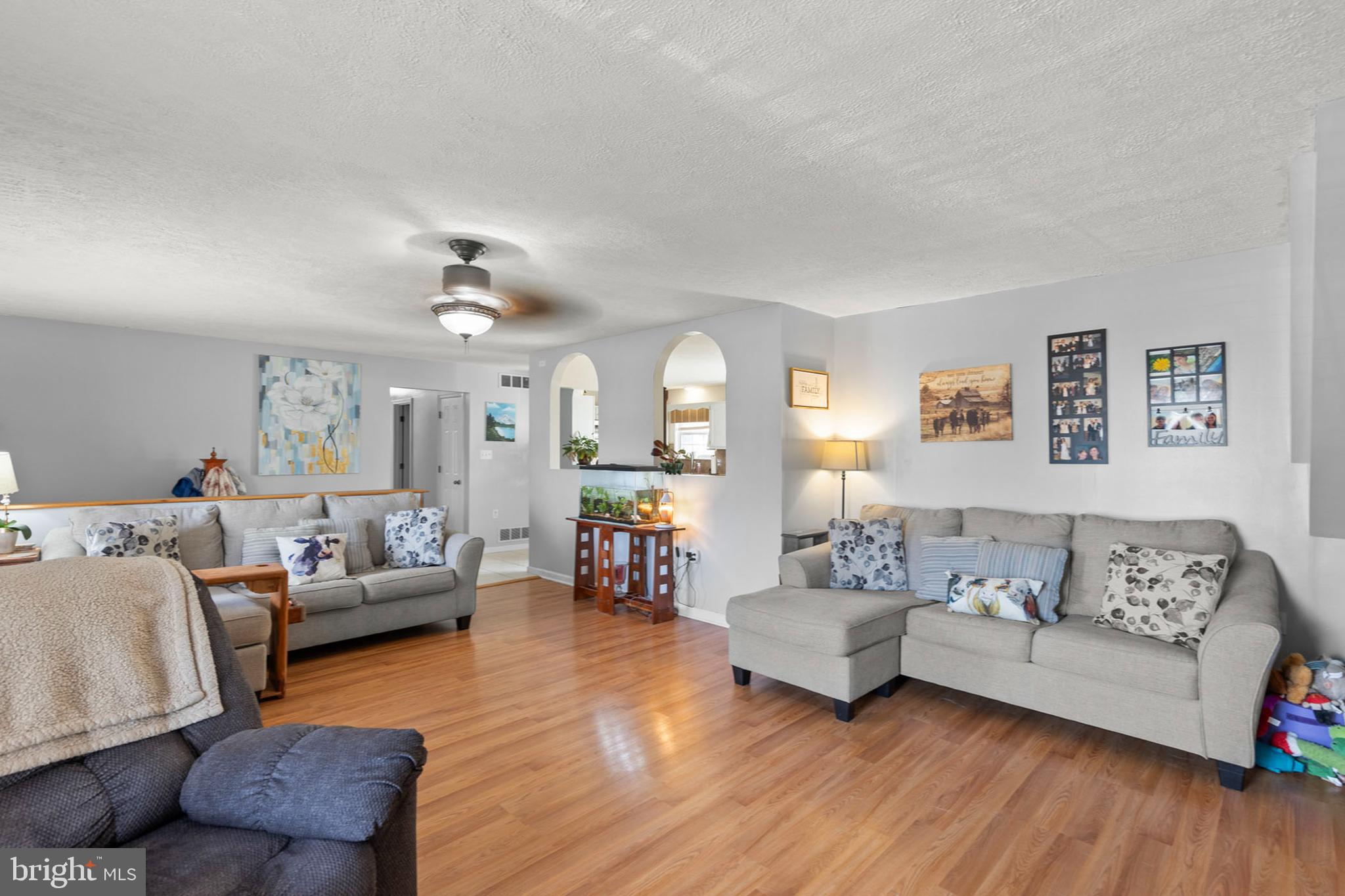 HUNTINGTON MEADOWS - Residential