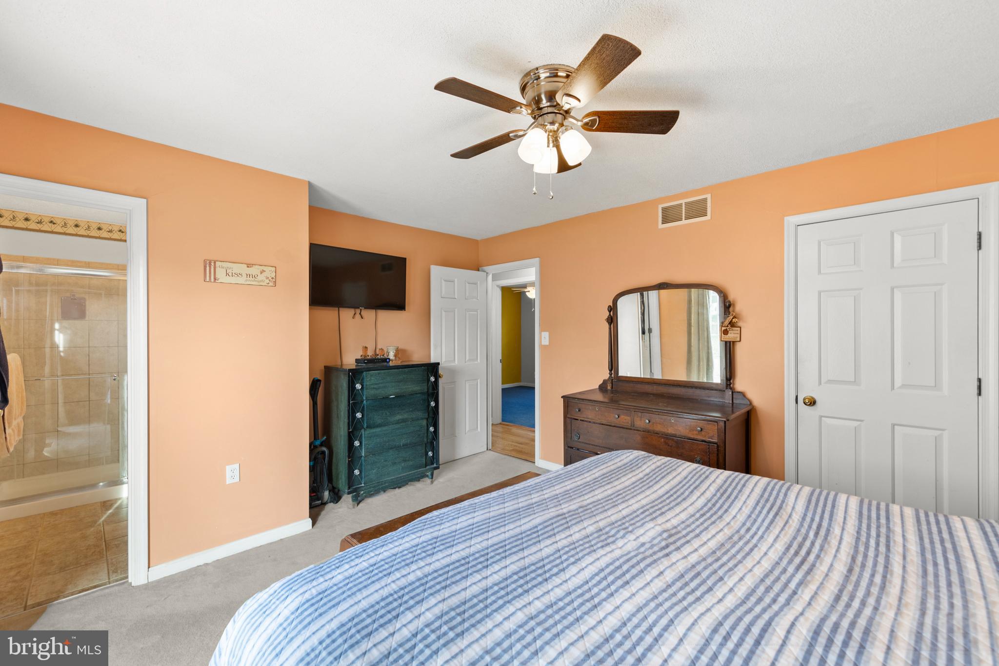 HUNTINGTON MEADOWS - Residential