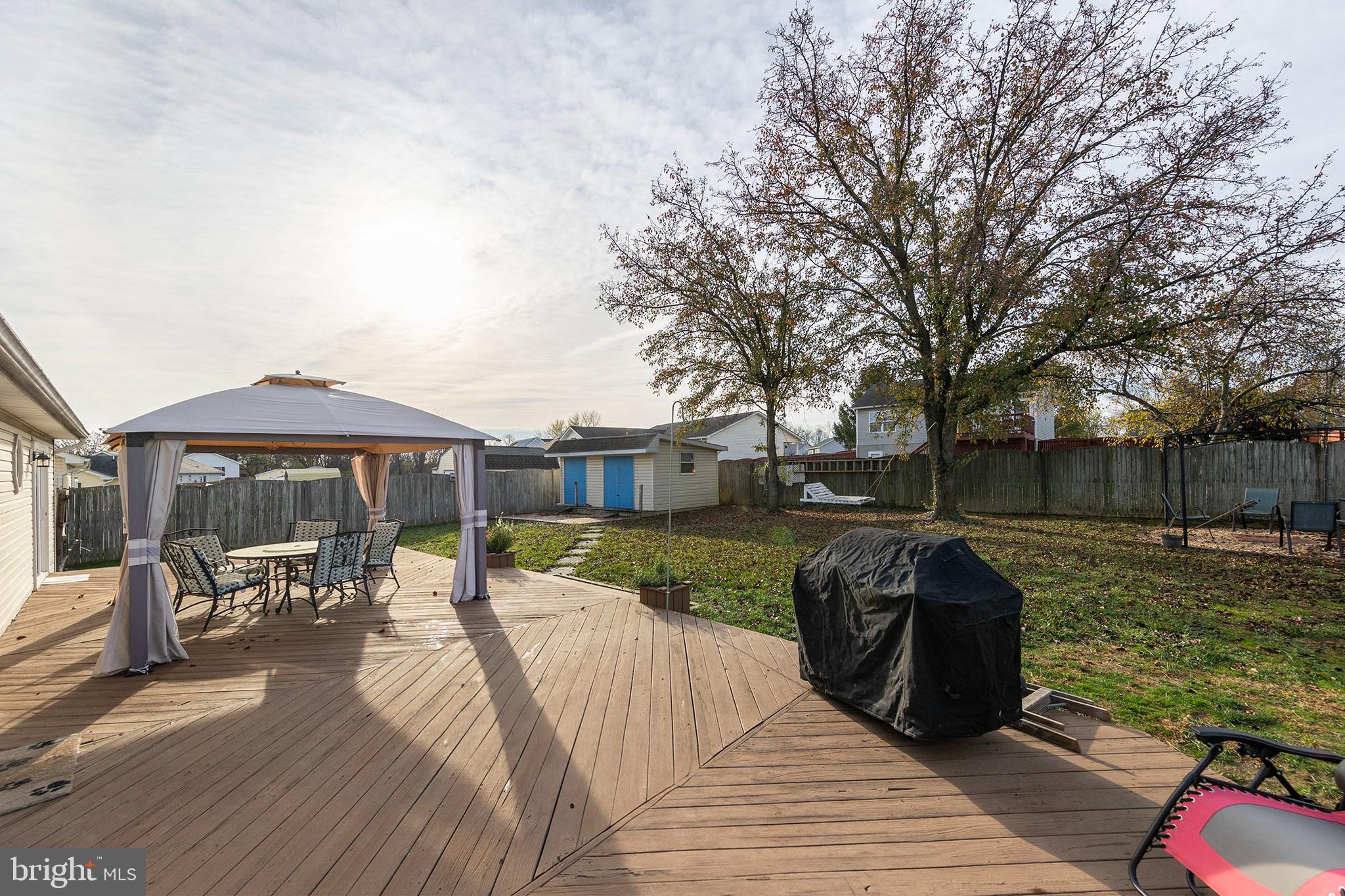 HUNTINGTON MEADOWS - Residential