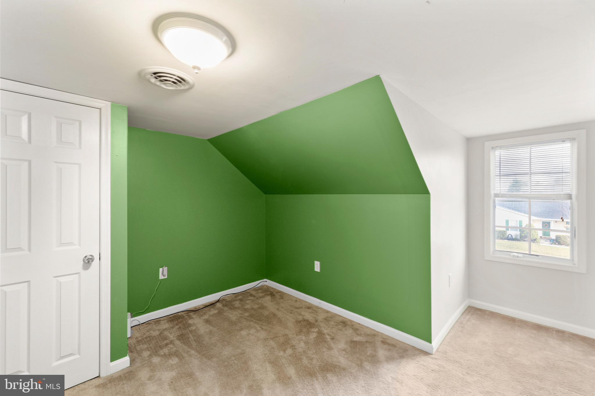 HUNTINGTON MEADOWS - Residential