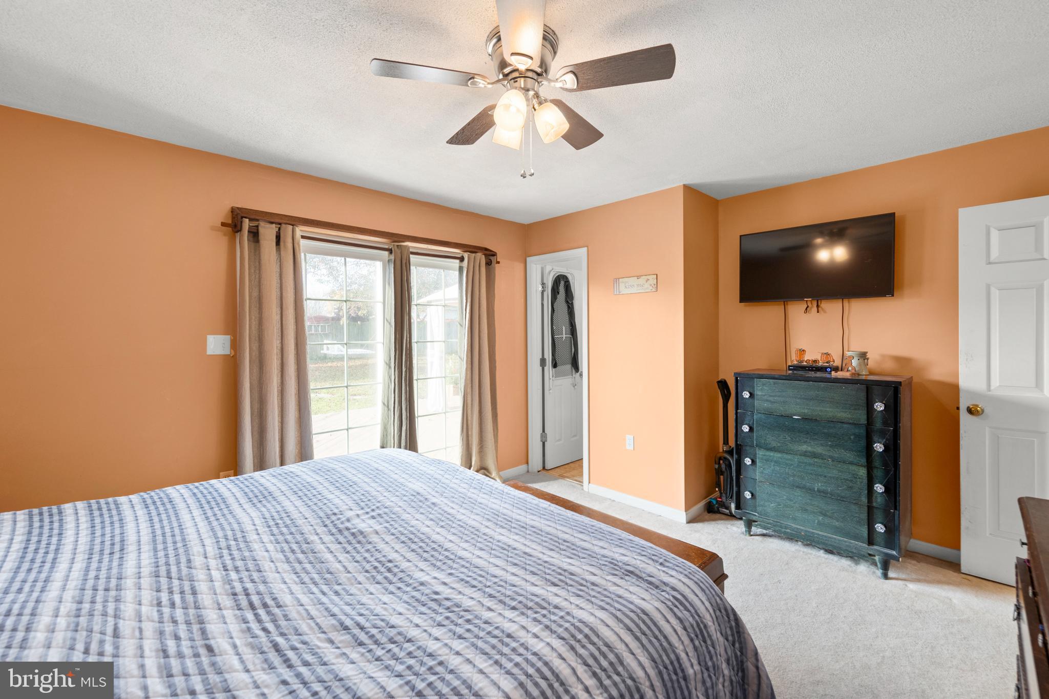 HUNTINGTON MEADOWS - Residential