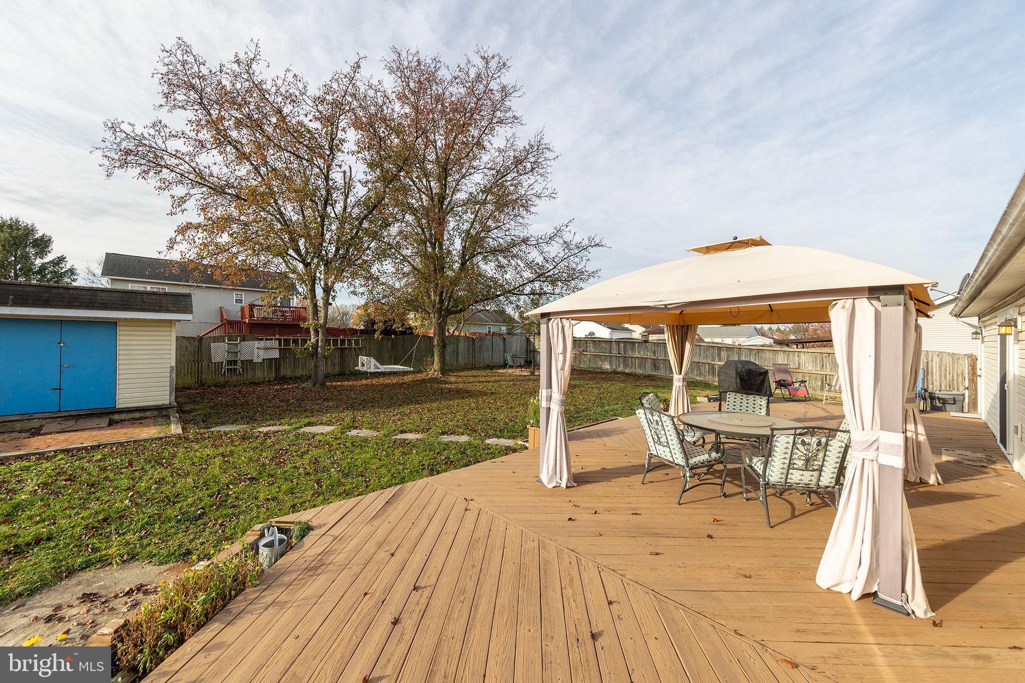 HUNTINGTON MEADOWS - Residential