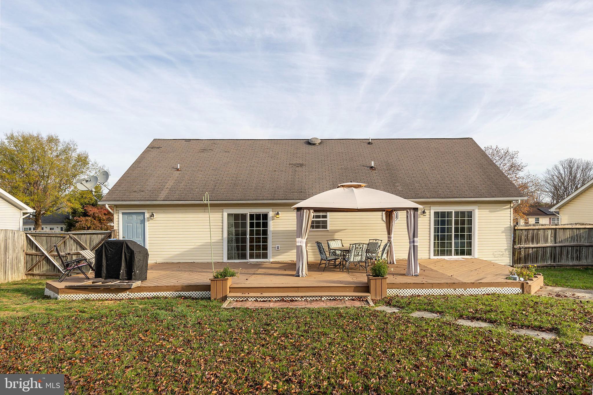 HUNTINGTON MEADOWS - Residential