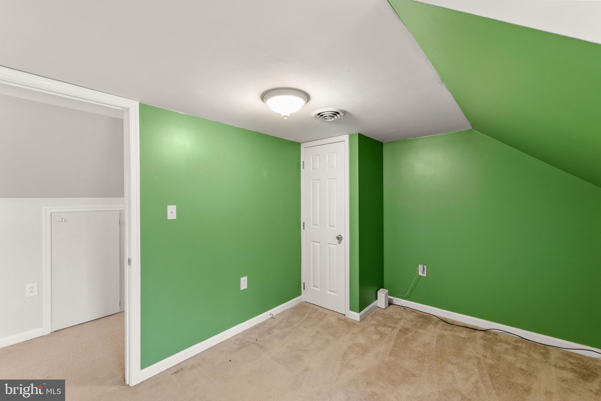 HUNTINGTON MEADOWS - Residential