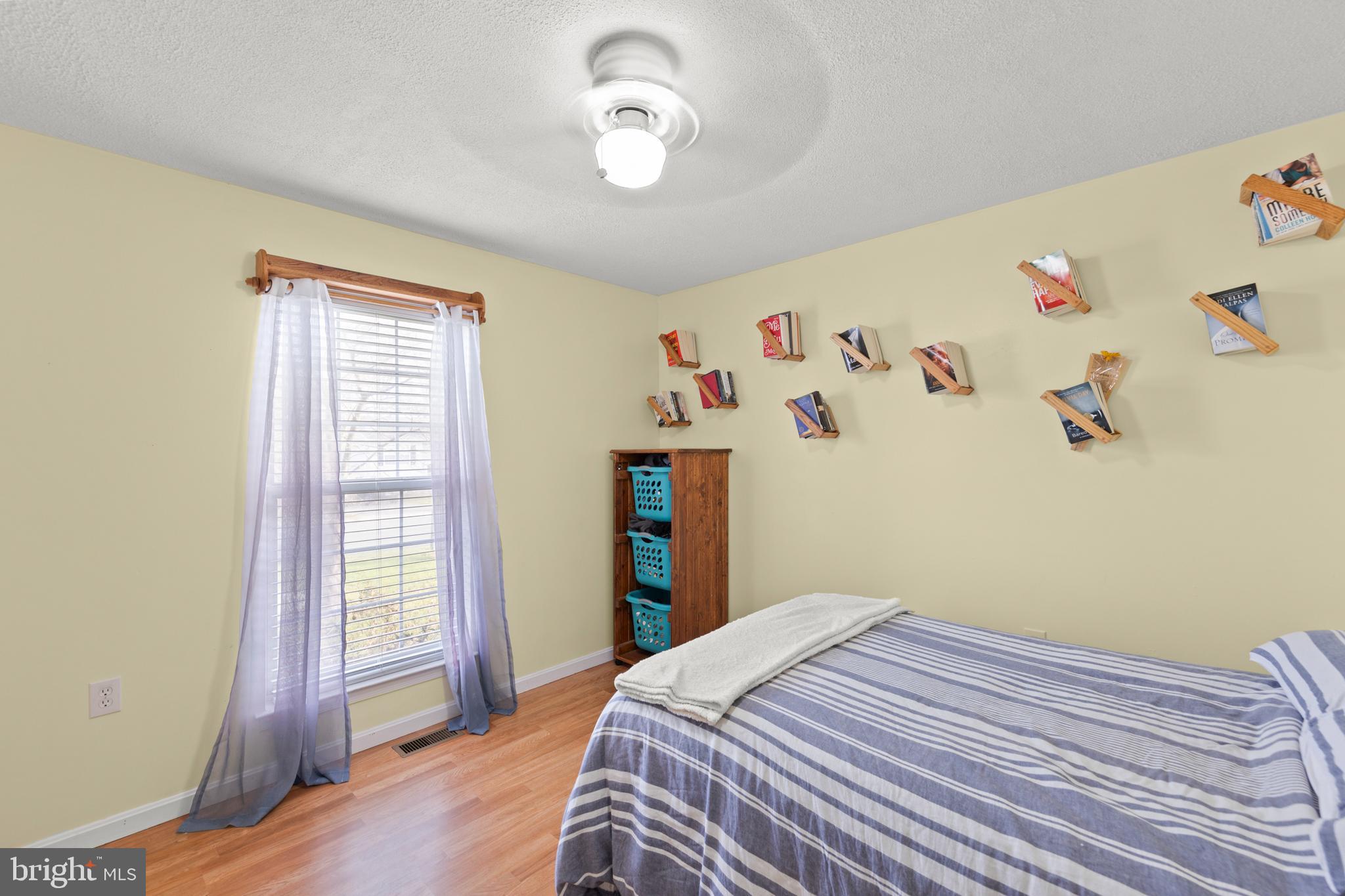 HUNTINGTON MEADOWS - Residential