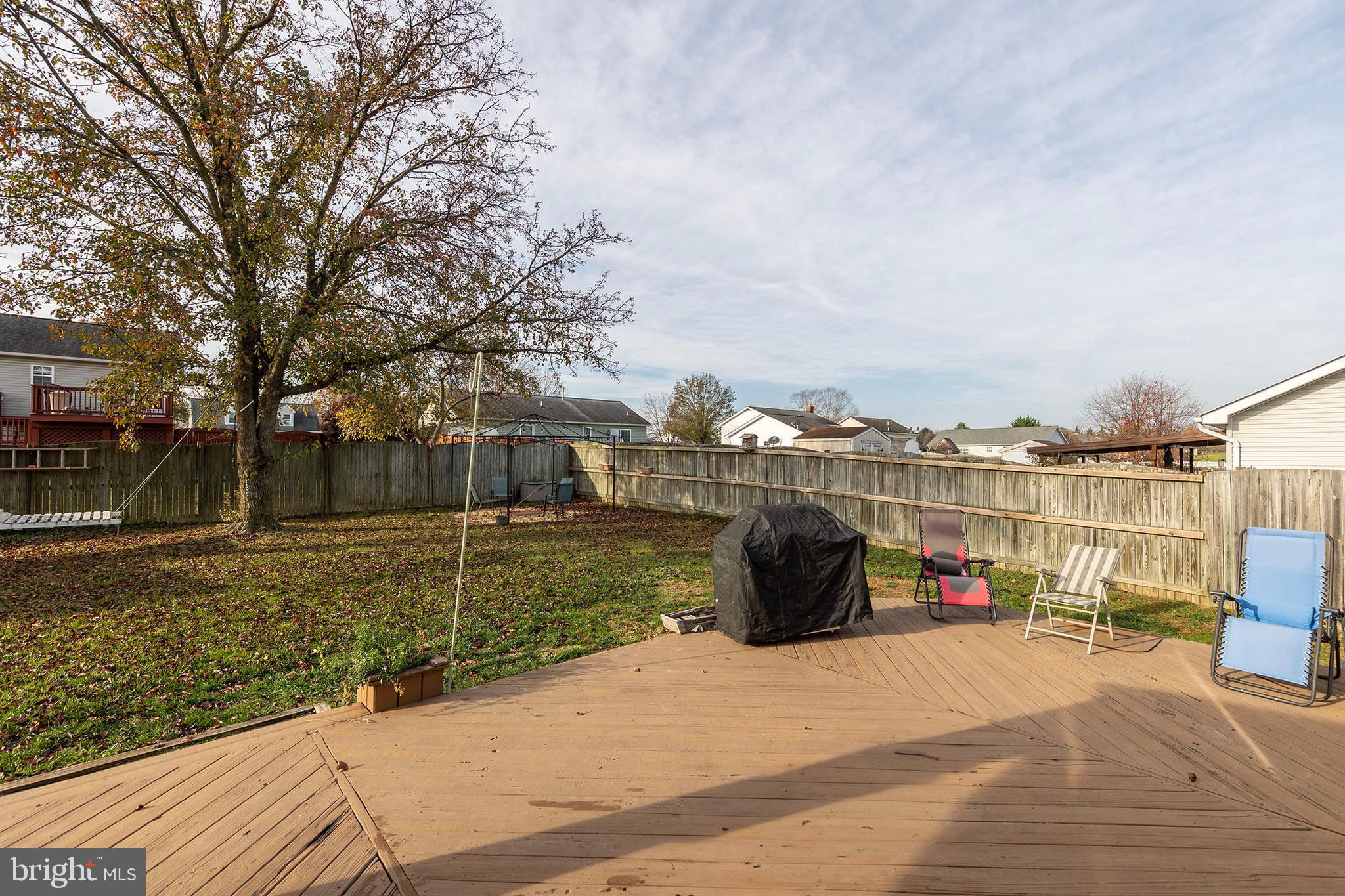 HUNTINGTON MEADOWS - Residential