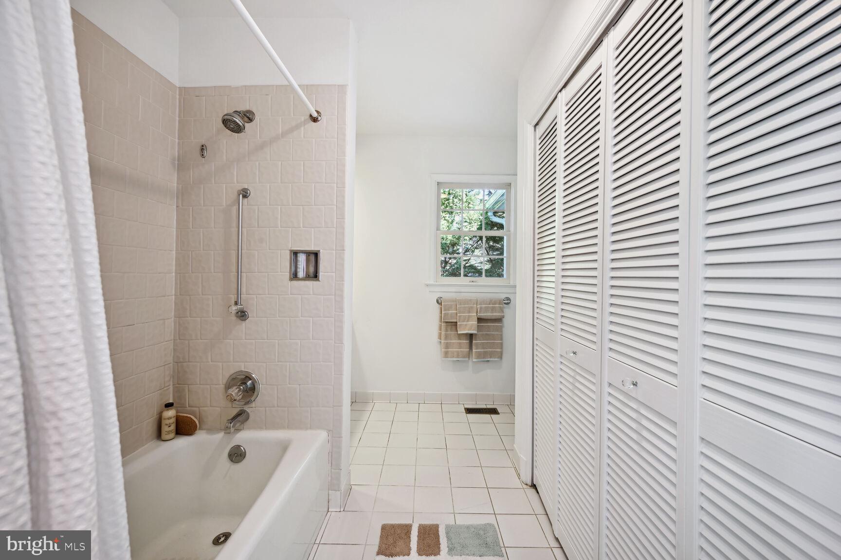 GLEN ECHO HEIGHTS - Residential