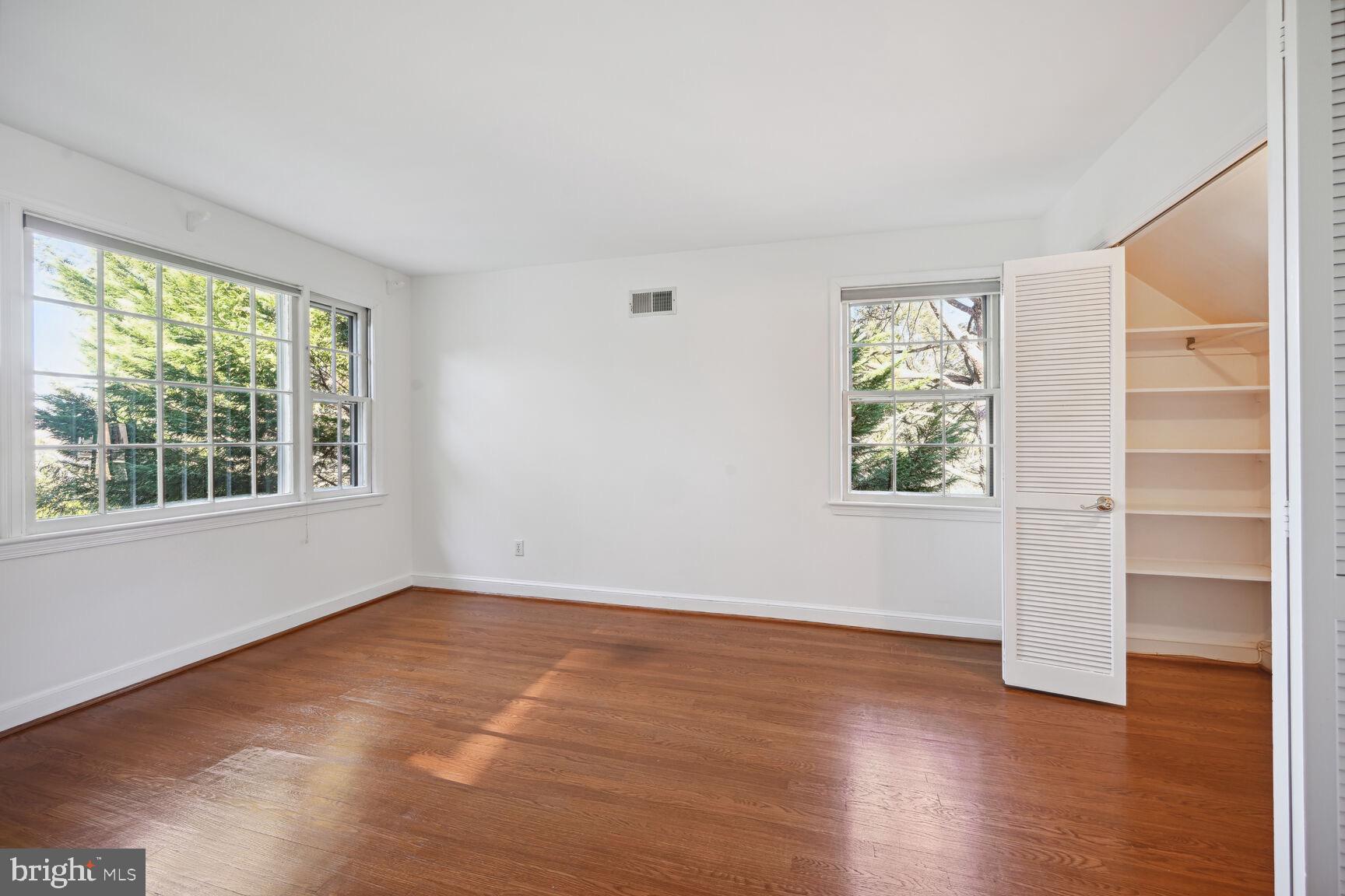 GLEN ECHO HEIGHTS - Residential